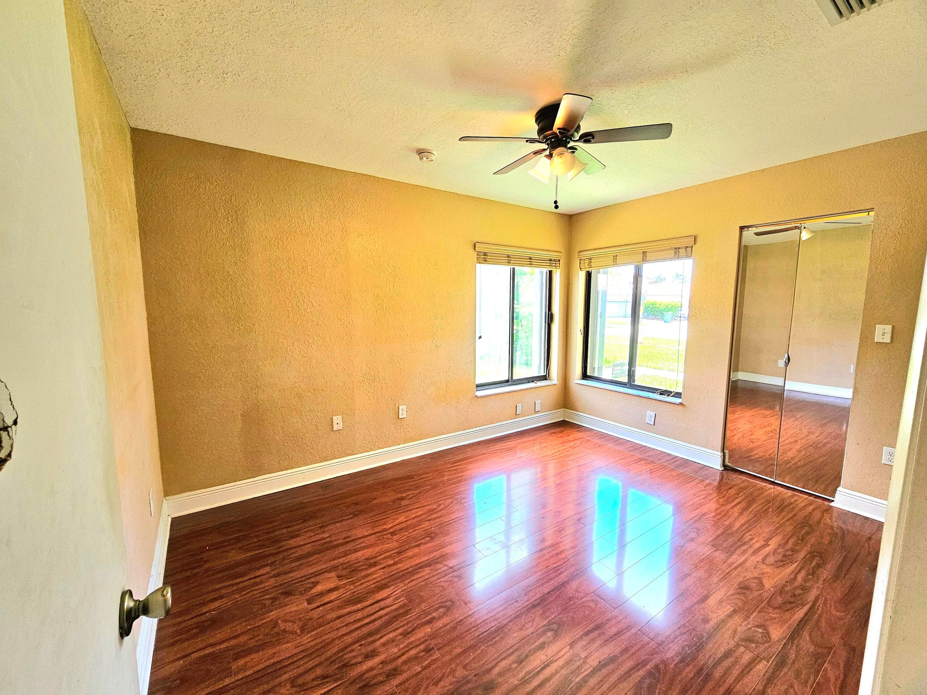 566 Village Lake Drive, Weston, FL 33326 — photo 21 of 37