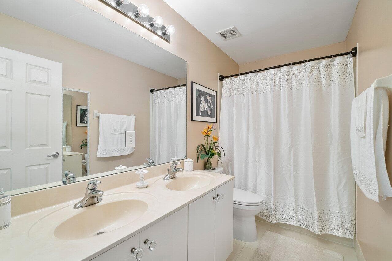 8696 Woodgrove Harbor Lane, Boynton Beach, FL 33473 — photo 17 of 31