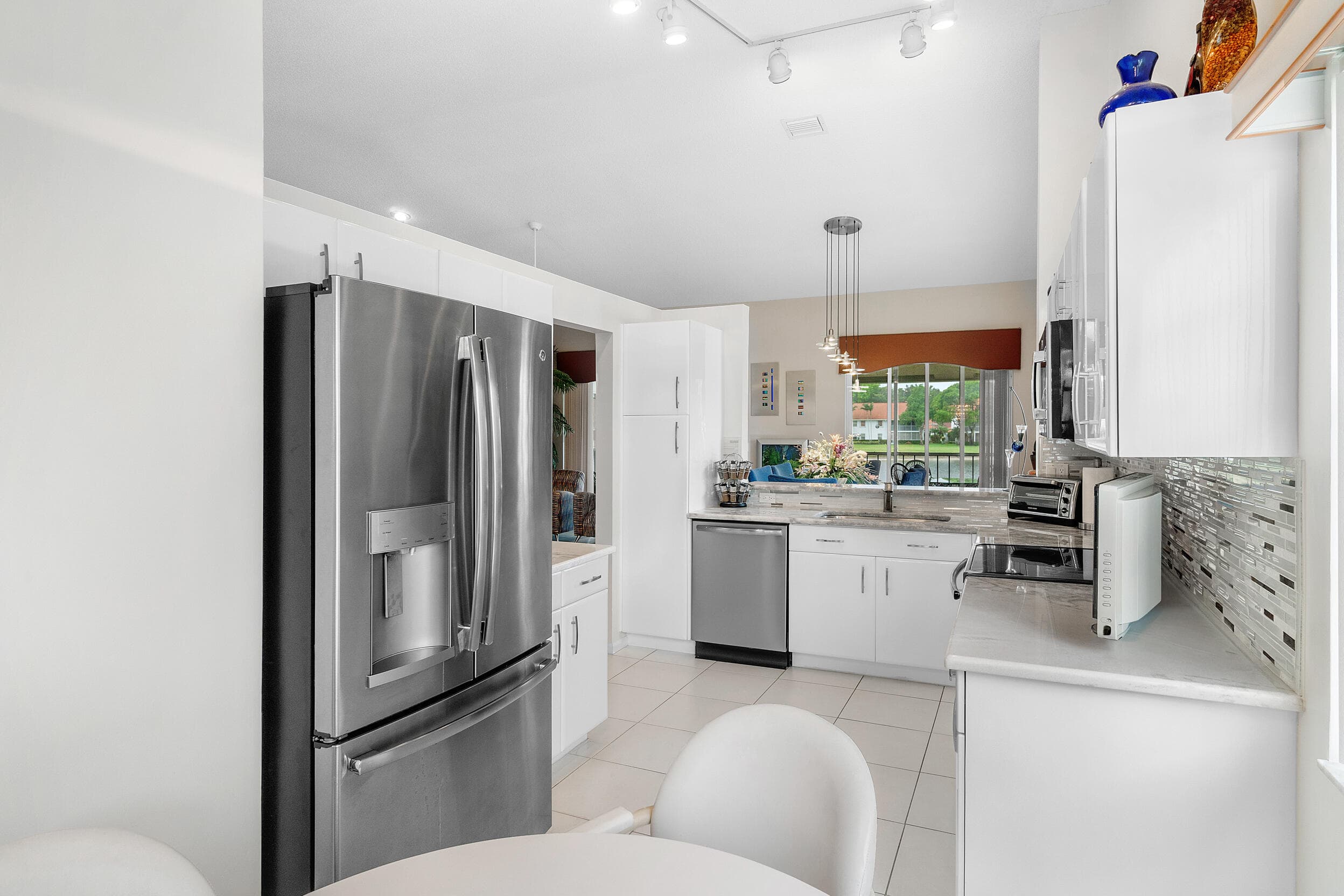 9829 Seacrest Circle 202, Boynton Beach, FL 33437 — photo 10 of 38