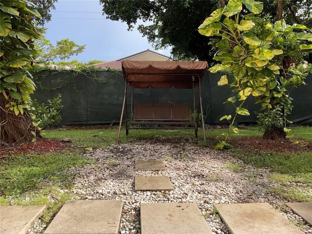 8830 W Flagler Street 8, Miami, FL 33174 — photo 13 of 13