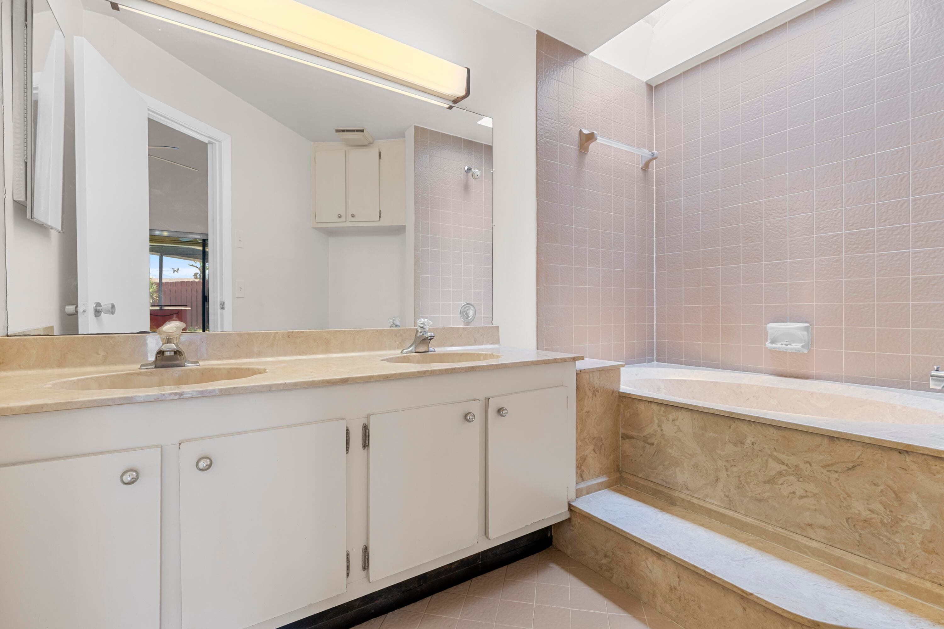 400 SW 113th Terrace, Pembroke Pines, FL 33025 — photo 16 of 23