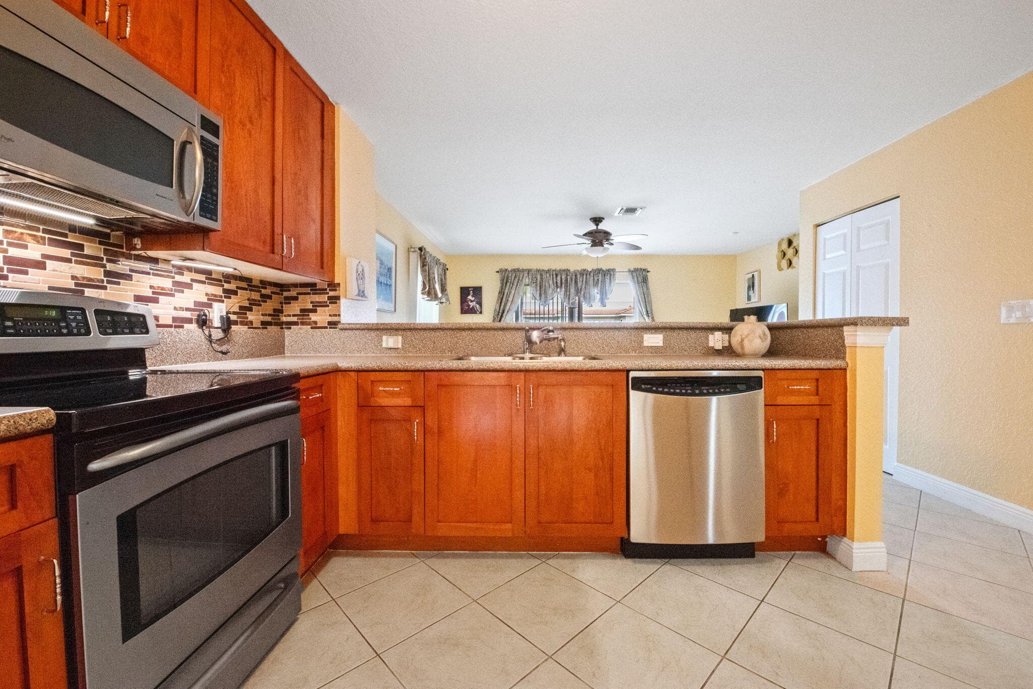 9999 SW 26th Court, Miramar, FL 33025 — photo 9 of 29