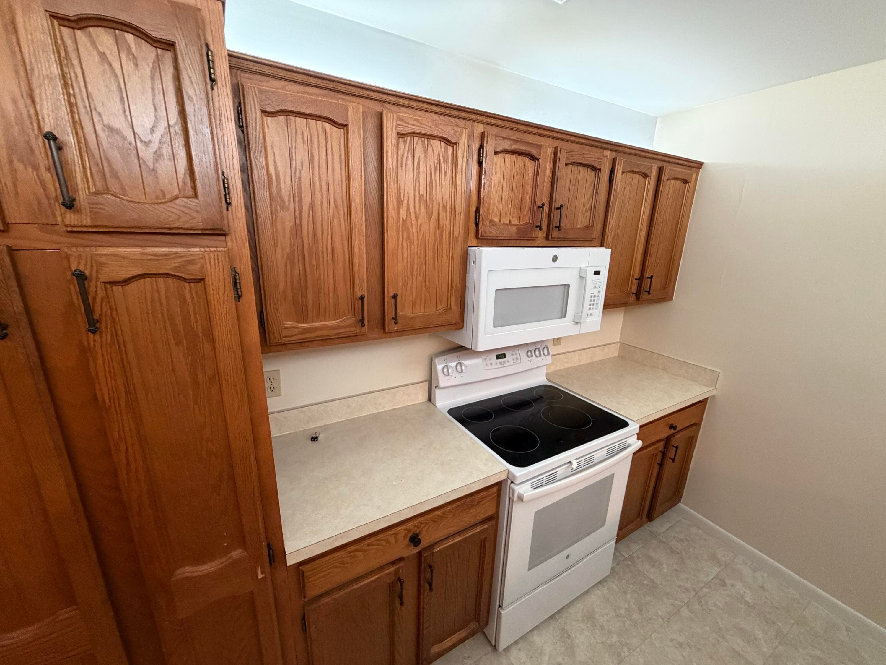 2400 SW 19th Avenue 128, Boynton Beach, FL 33426 — photo 30 of 35