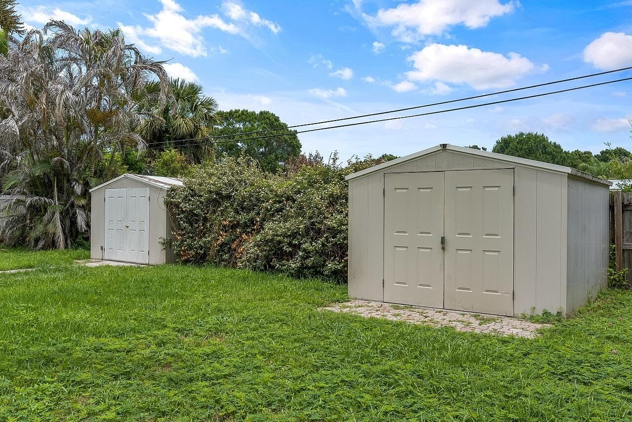 926 37th Avenue, Vero Beach, FL 32960 — photo 26 of 29