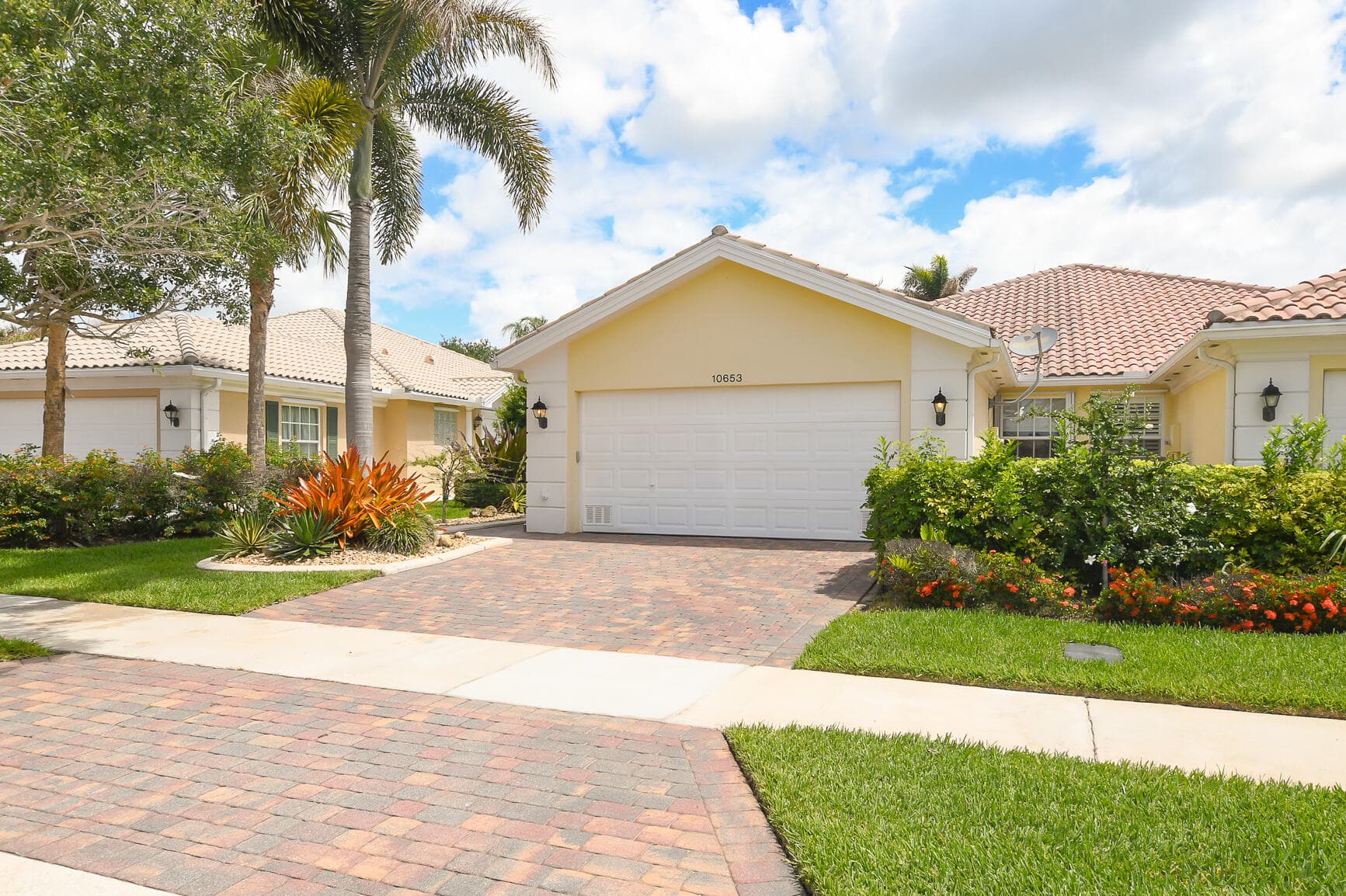 10653 SW Hartwick Drive, Port St. Lucie, FL 34987 — photo 4 of 60