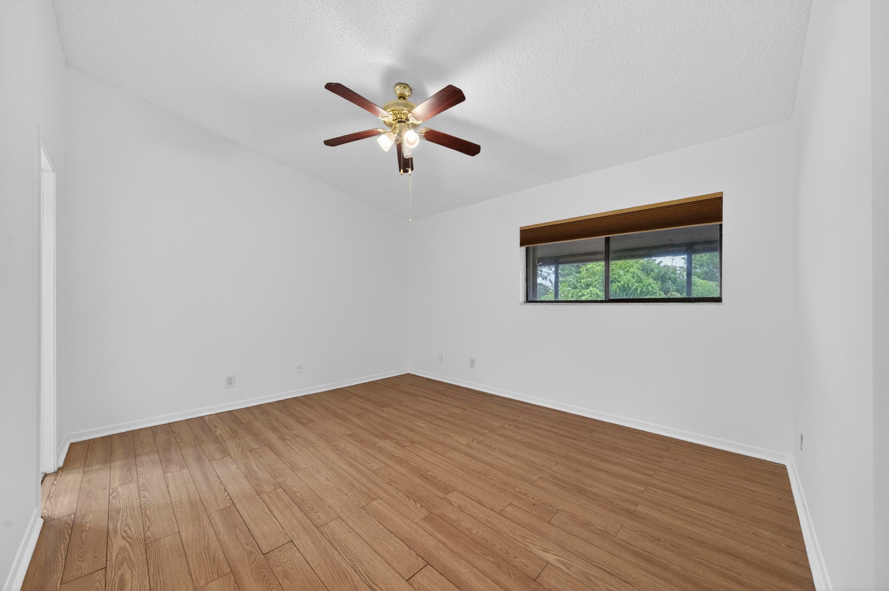 5182 S University Drive, Davie, FL 33328 — photo 21 of 32