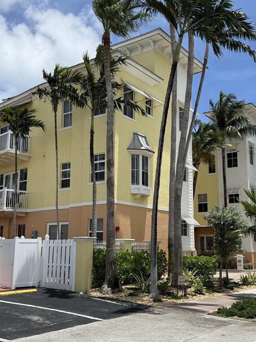 4332 Seagrape Drive 4, Lauderdale-By-The-Sea, FL 33308 — photo 1 of 47