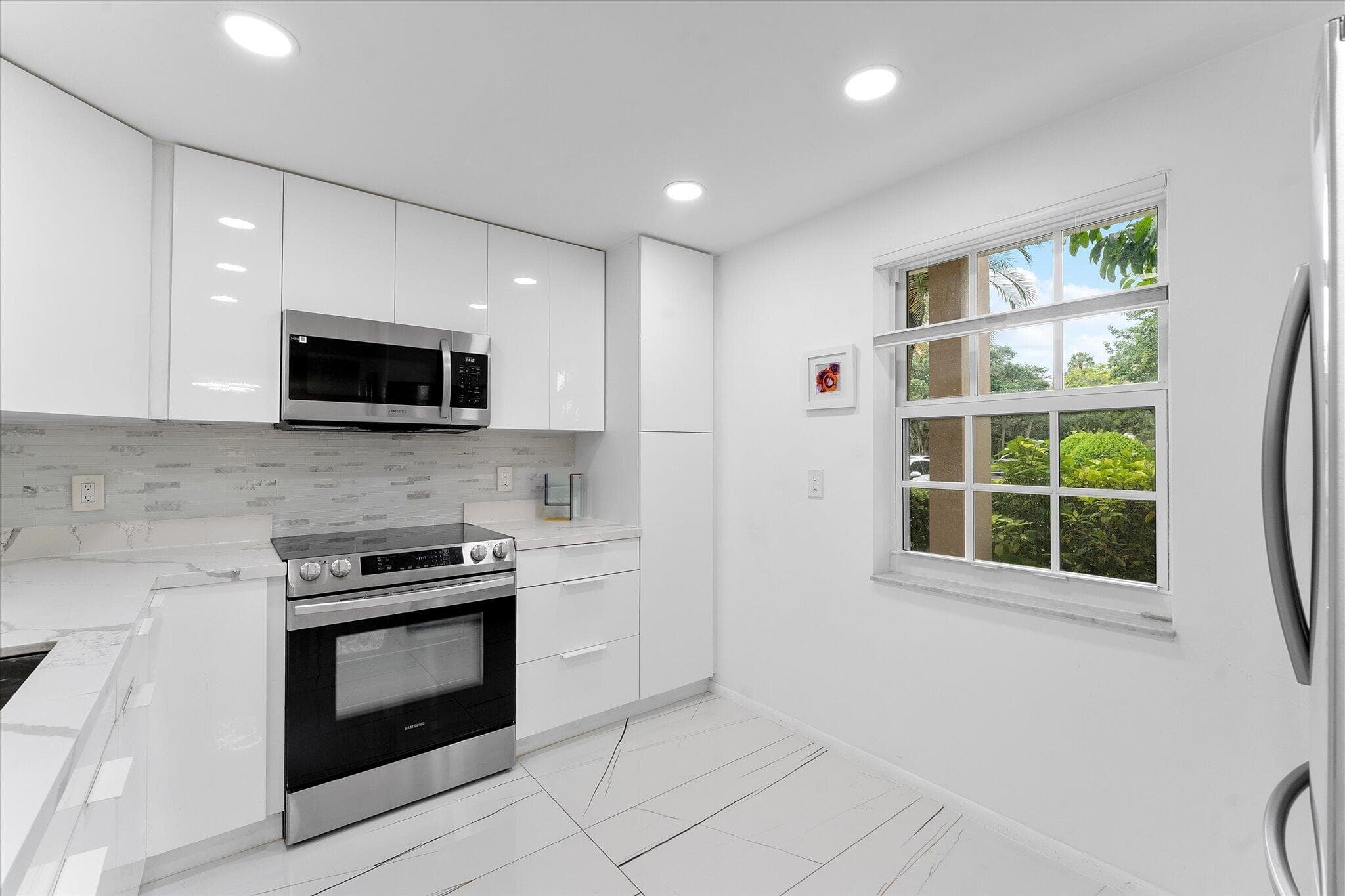 3900 Oaks Clubhouse Drive 110, Pompano Beach, FL 33069 — photo 15 of 38