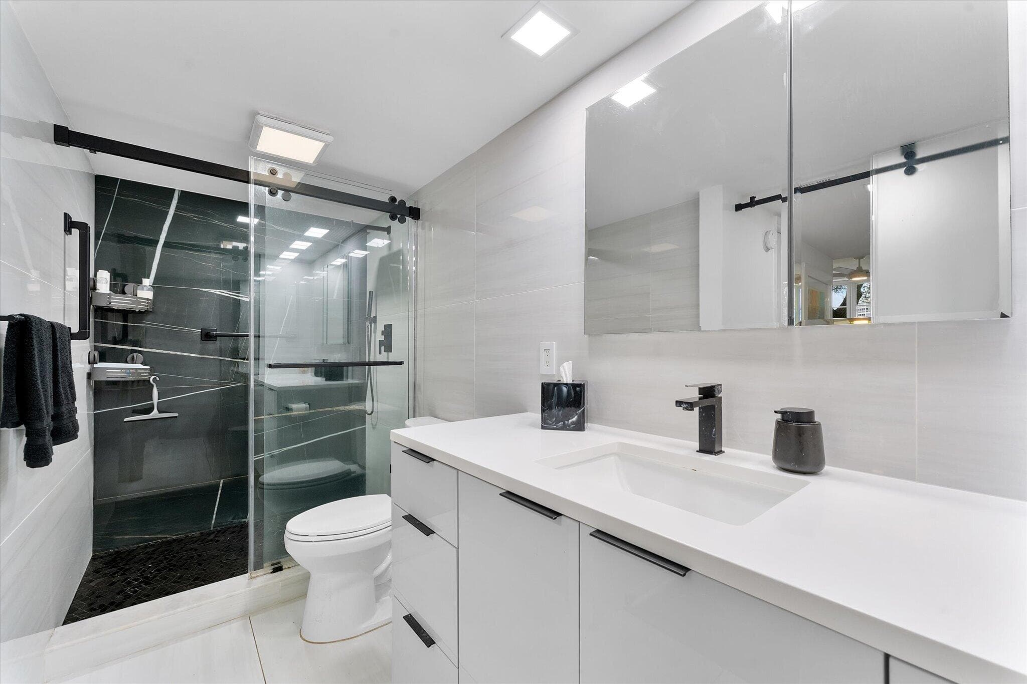 3900 Oaks Clubhouse Drive 110, Pompano Beach, FL 33069 — photo 24 of 38