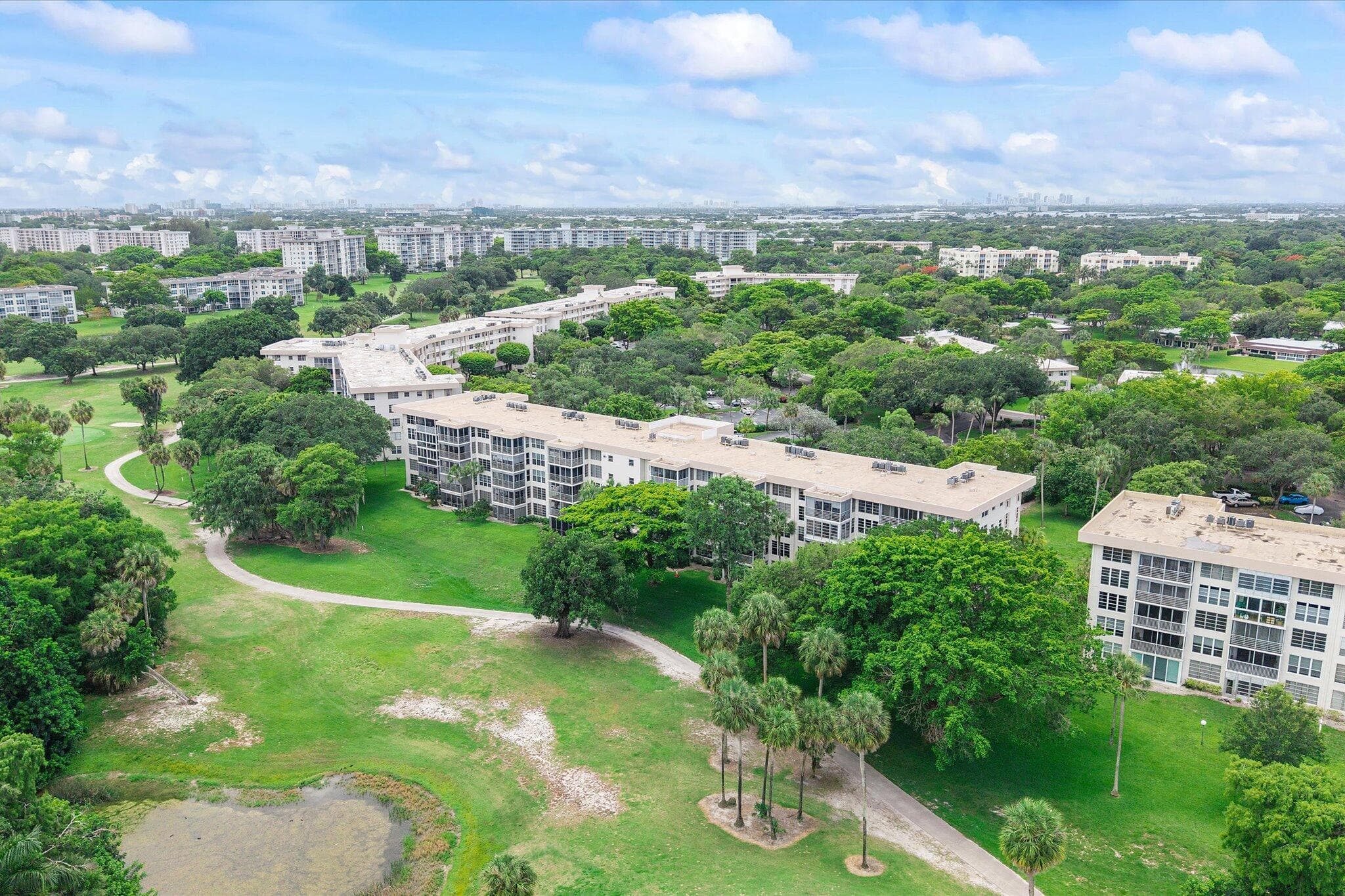 3900 Oaks Clubhouse Drive 110, Pompano Beach, FL 33069 — photo 36 of 38