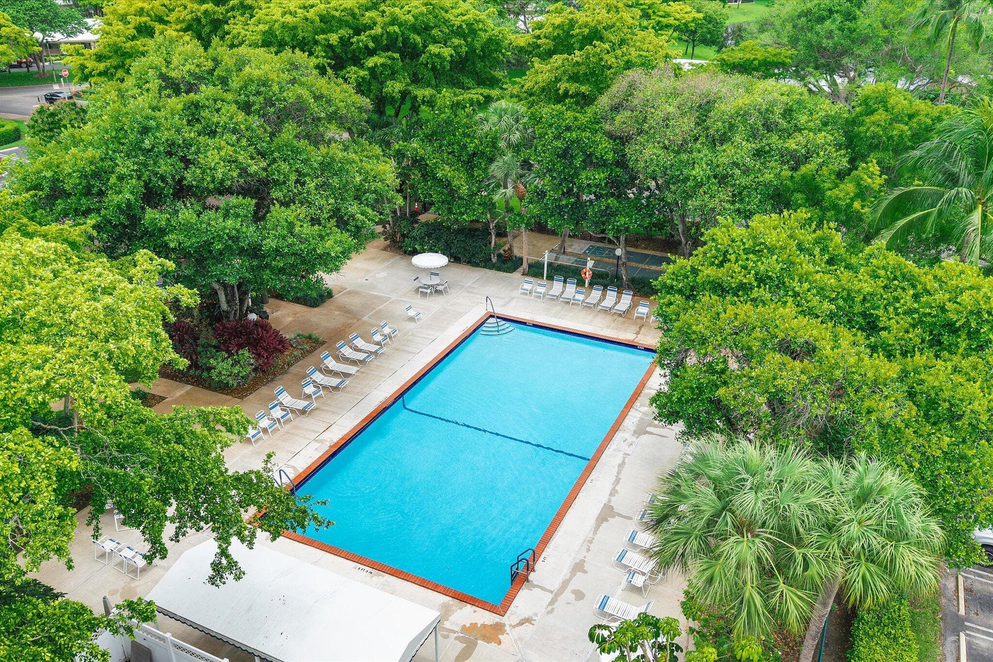 3900 Oaks Clubhouse Drive 110, Pompano Beach, FL 33069 — photo 31 of 38