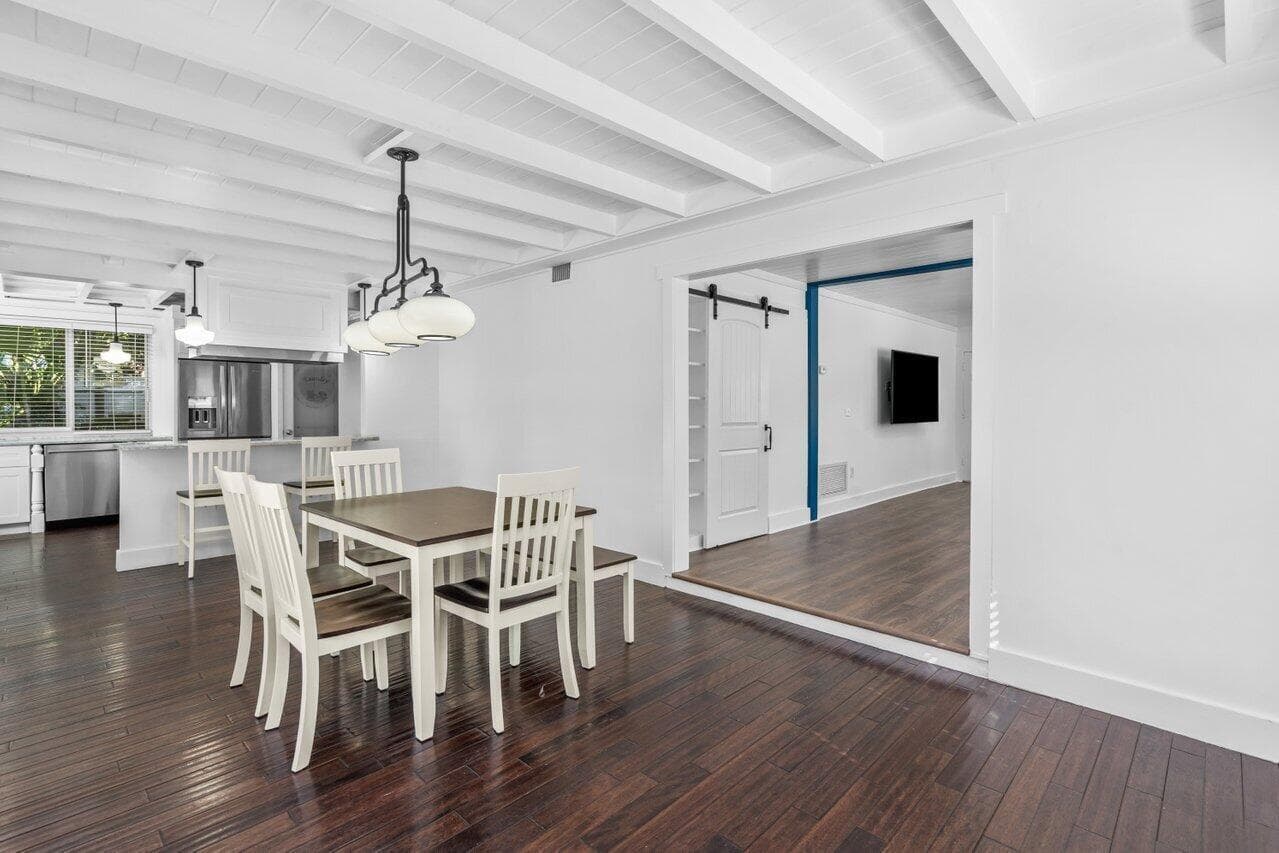 126 NE 4th Avenue, Delray Beach, FL 33483 — photo 10 of 41