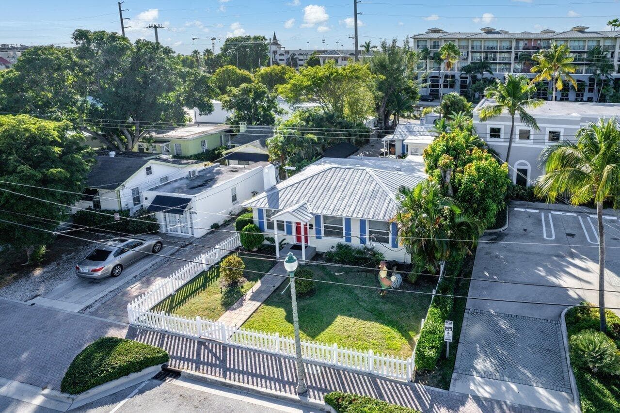 126 NE 4th Avenue, Delray Beach, FL 33483 — photo 38 of 41