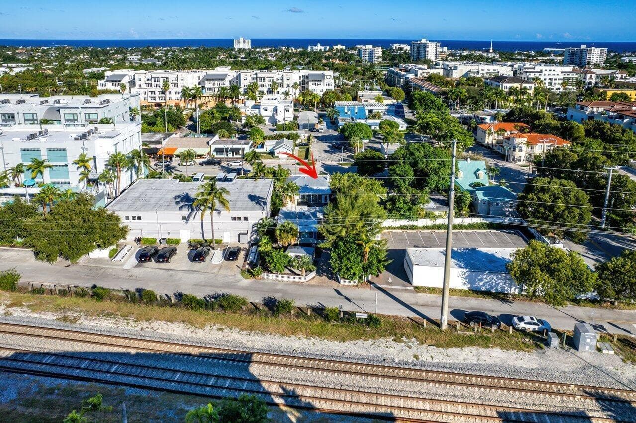 126 NE 4th Avenue, Delray Beach, FL 33483 — photo 40 of 41