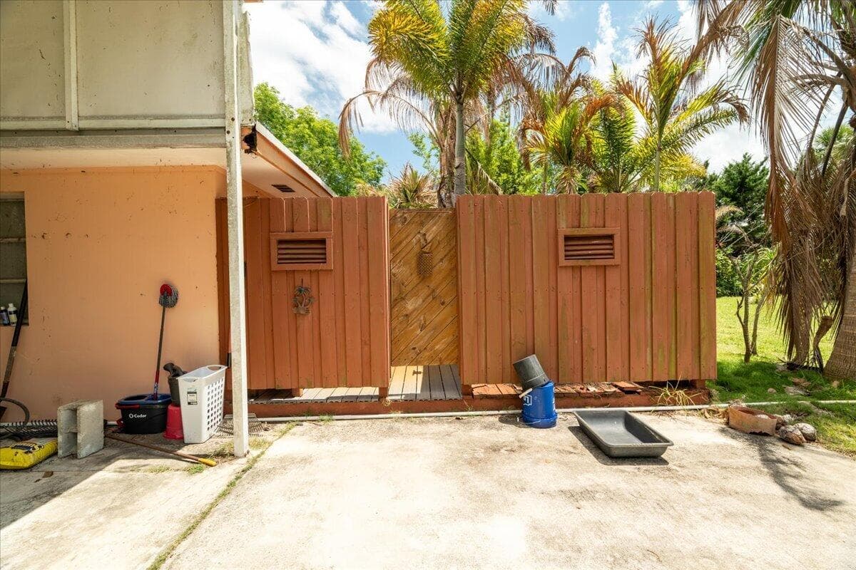 105 Sheridan Lane, Jensen Beach, FL 34957 — photo 37 of 48