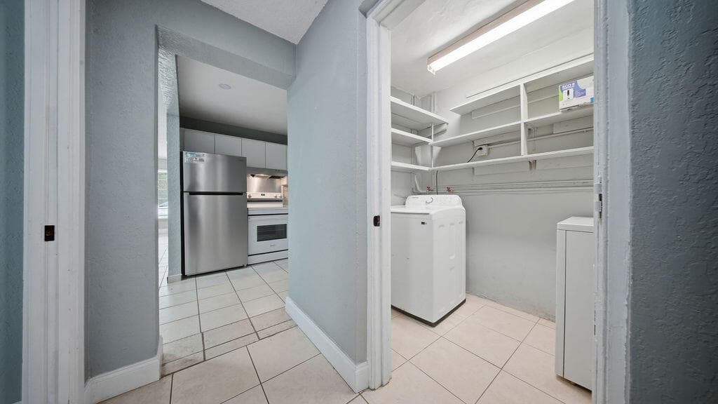 4681-4685 SW 43rd Terrace, Fort Lauderdale, FL 33314 — photo 33 of 54