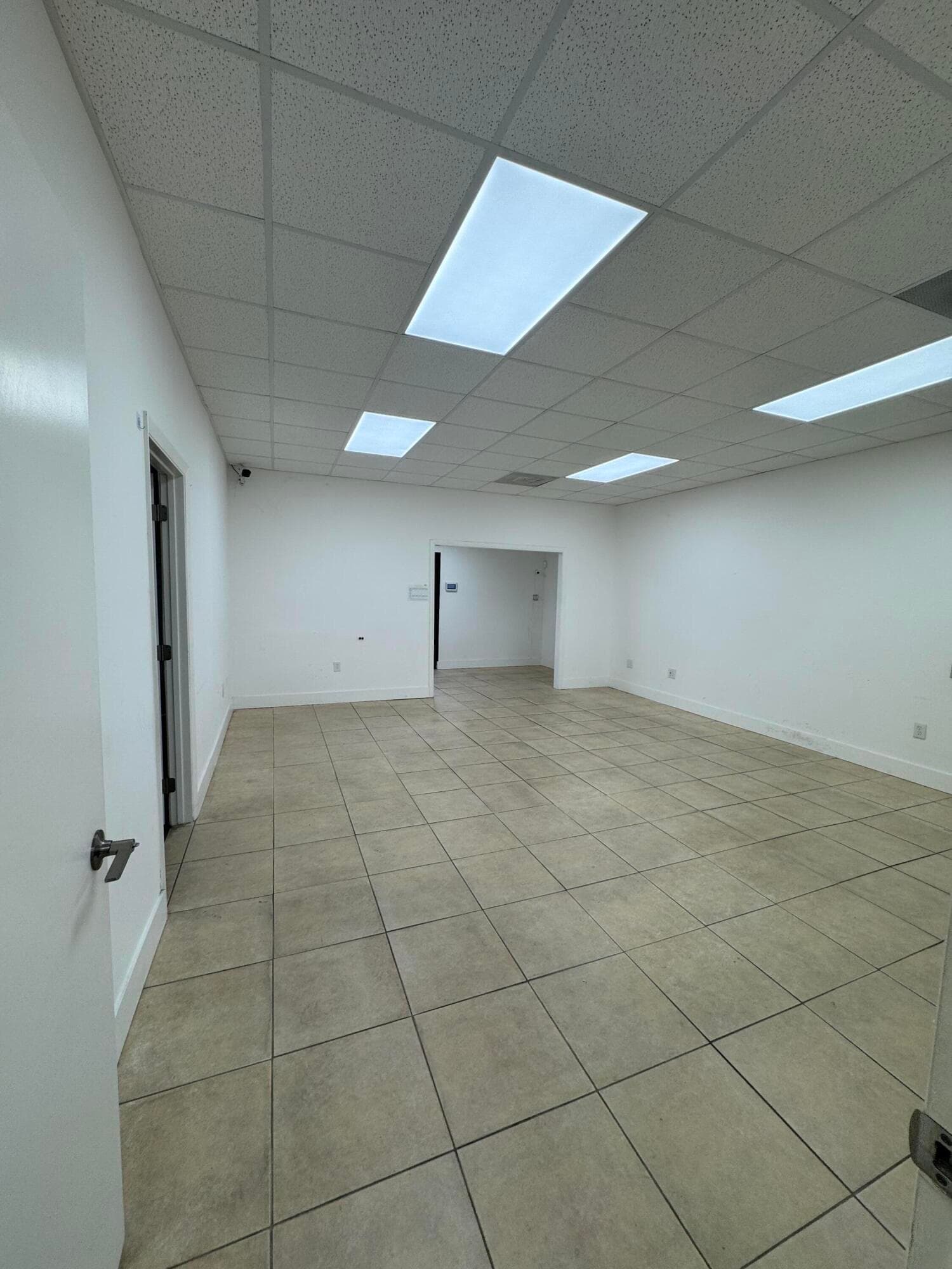 2710 NW 72nd Avenue, Miami, FL 33122 — photo 13 of 16