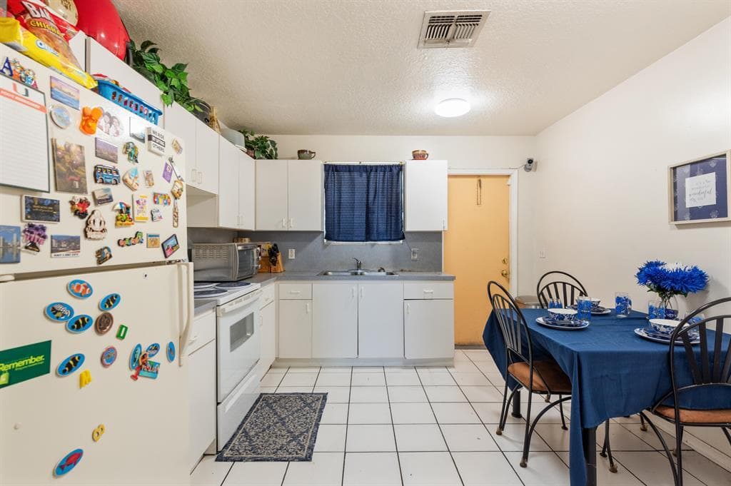 617 NW 15th Avenue, Pompano Beach, FL 33069 — photo 9 of 31