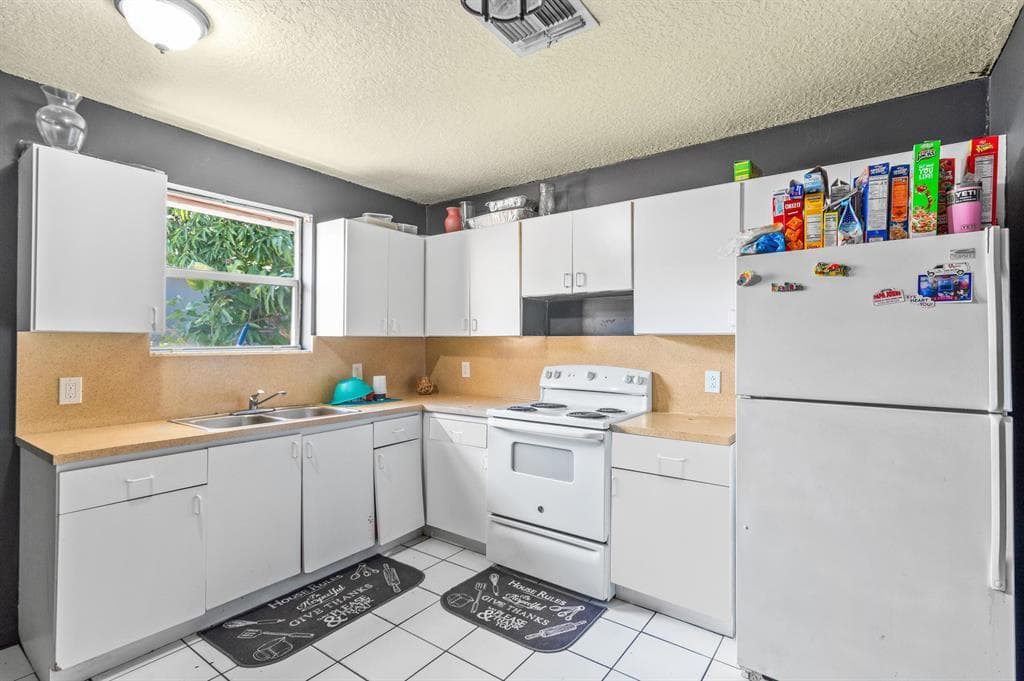 617 NW 15th Avenue, Pompano Beach, FL 33069 — photo 20 of 31