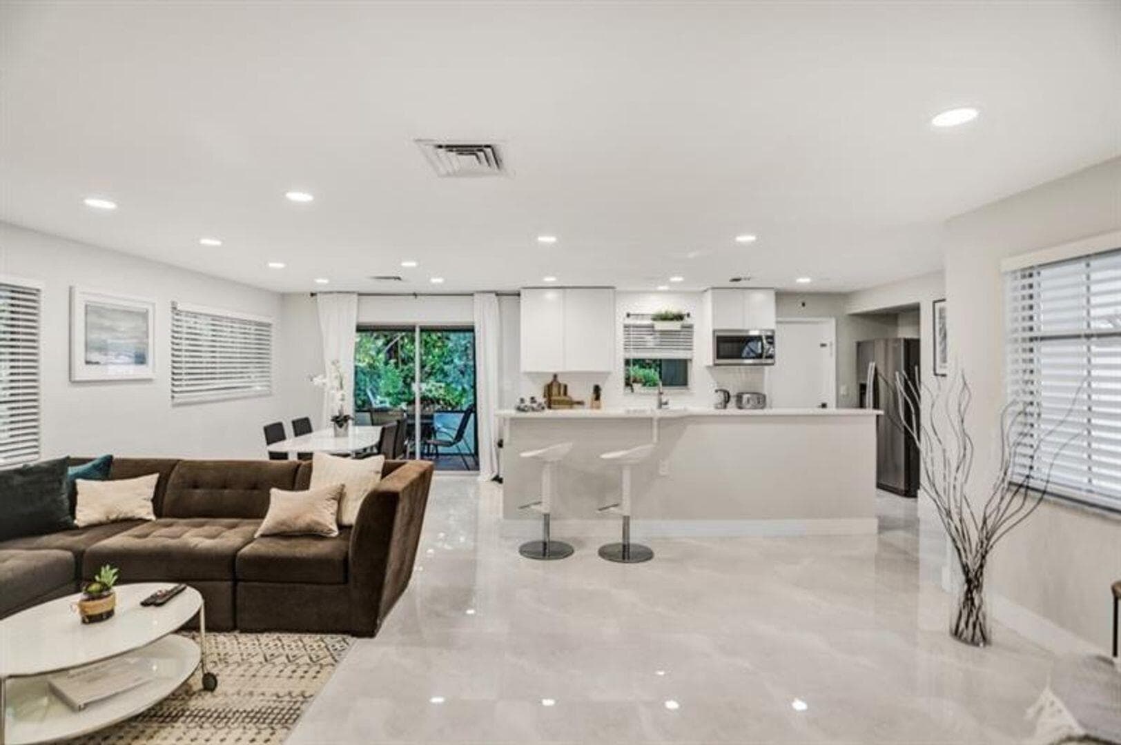 3220 SE 11th Street A, Pompano Beach, FL 33062 — photo 2 of 14