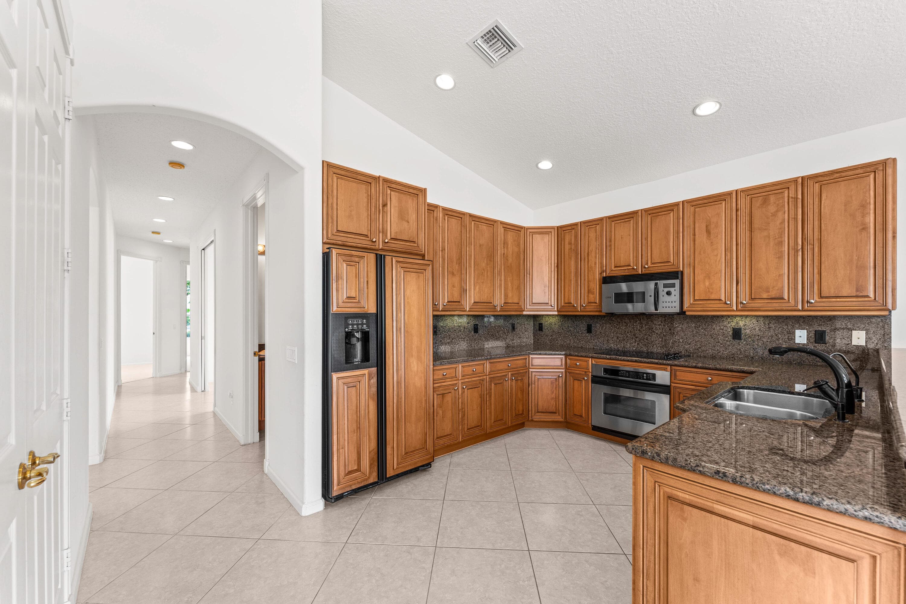 13215 Alhambra Lake Circle, Delray Beach, FL 33446 — photo 9 of 61