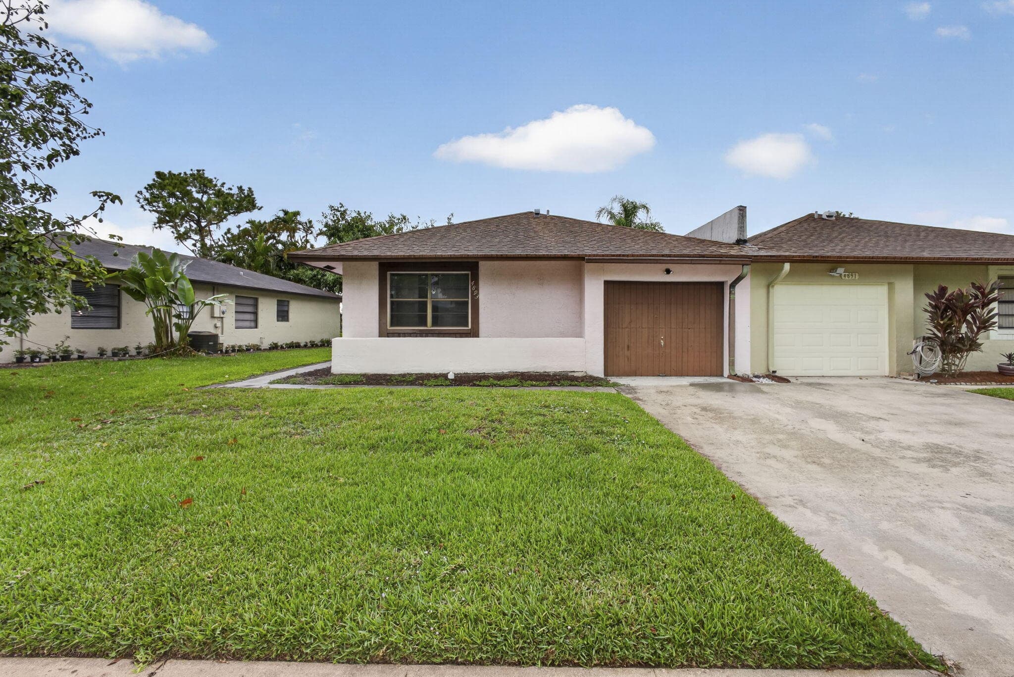 4893 Palm Hill Drive, West Palm Beach, FL 33415 — photo 3 of 39