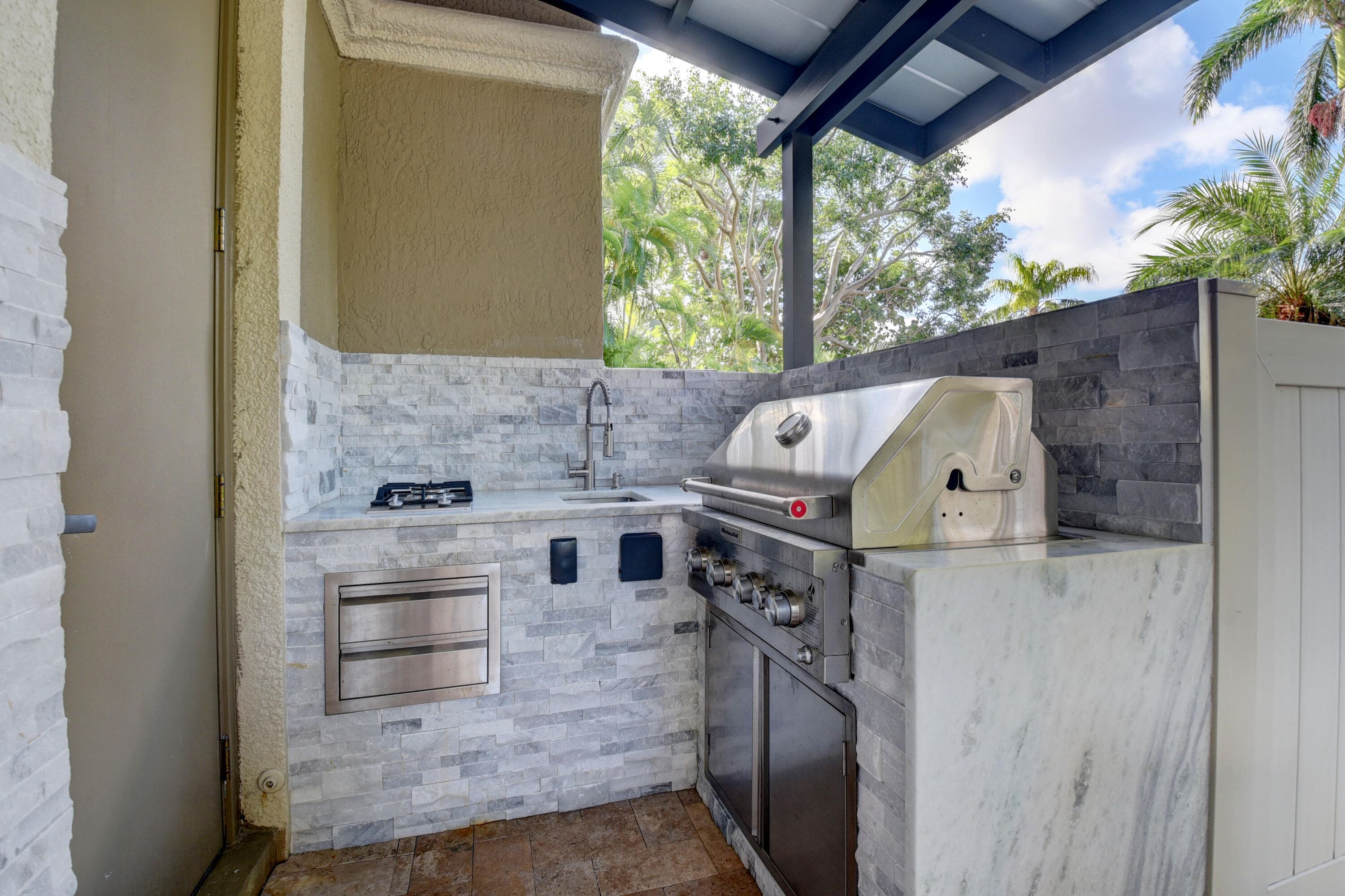 921 Osceola Drive Unit 4, Boca Raton, FL 33432 — photo 10 of 47