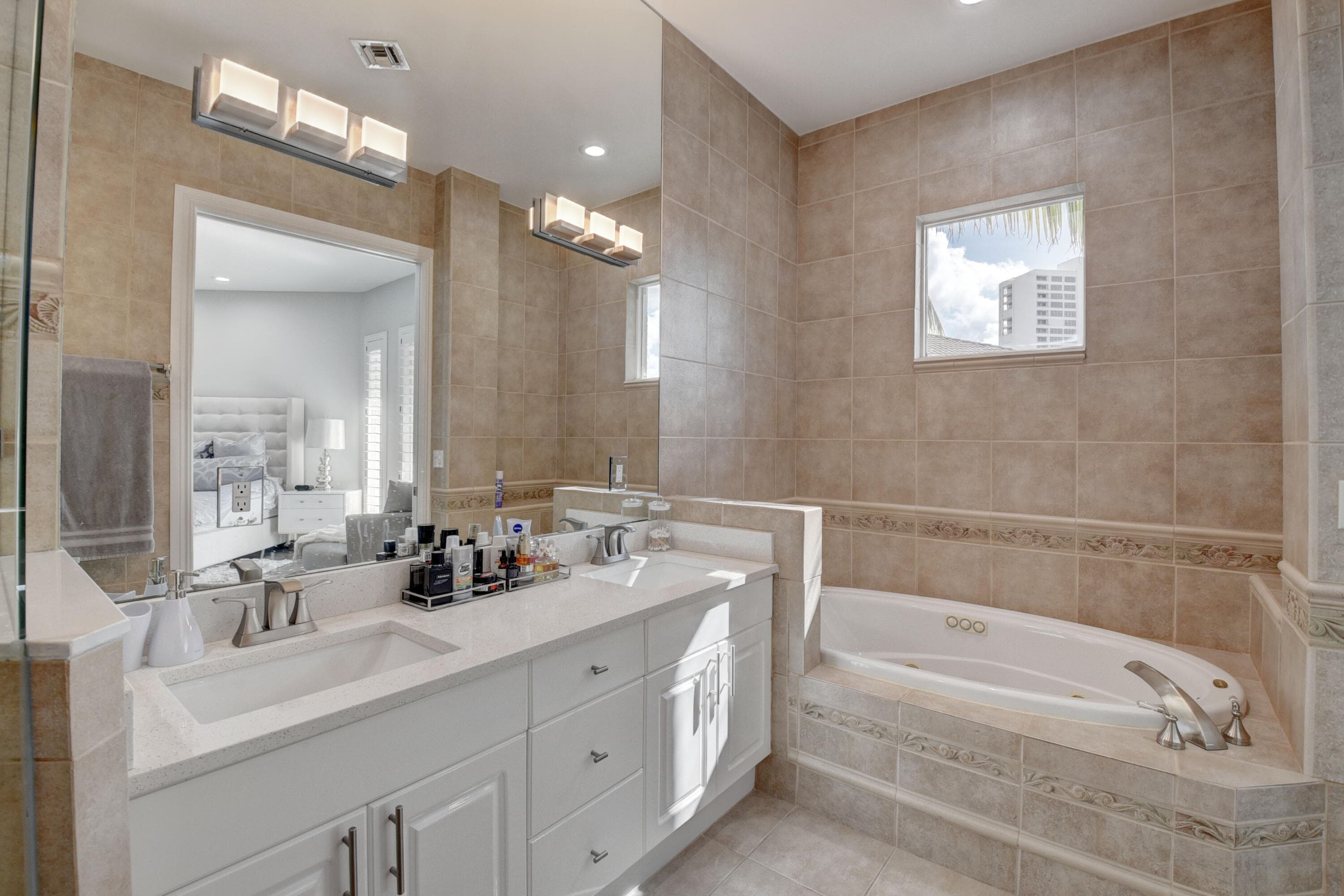 921 Osceola Drive Unit 4, Boca Raton, FL 33432 — photo 35 of 47
