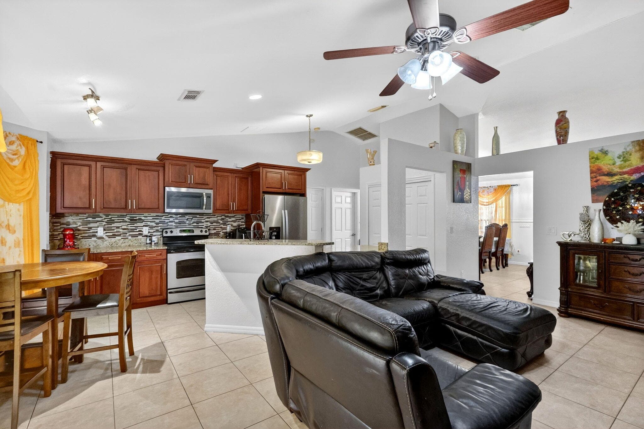 372 NW Hogan Street, FL 34983 — photo 4 of 32