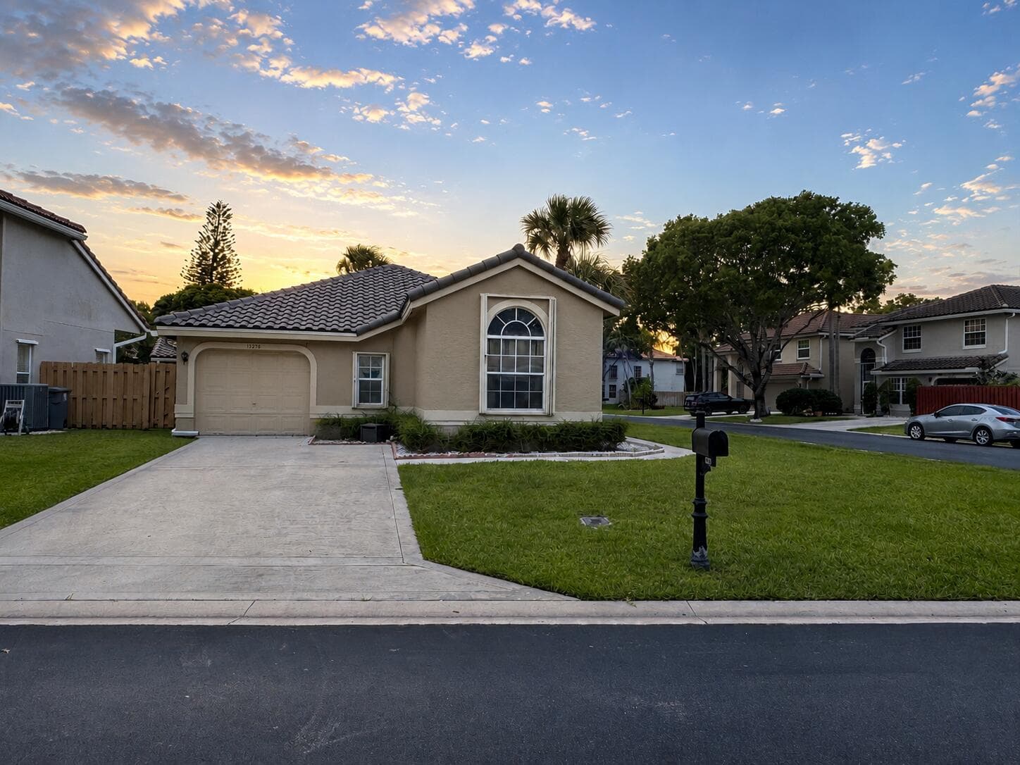 10278 Serene Meadow Drive N, Boca Raton, FL 33428 — photo 2 of 6