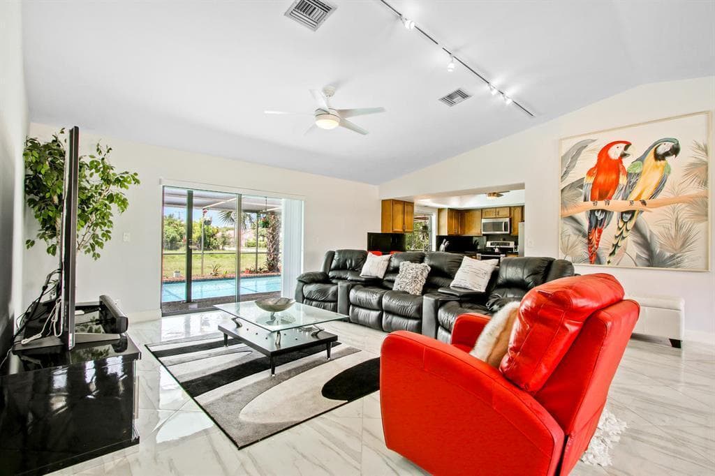 1501 NW 7th Street, Boca Raton, FL 33486 — photo 6 of 22