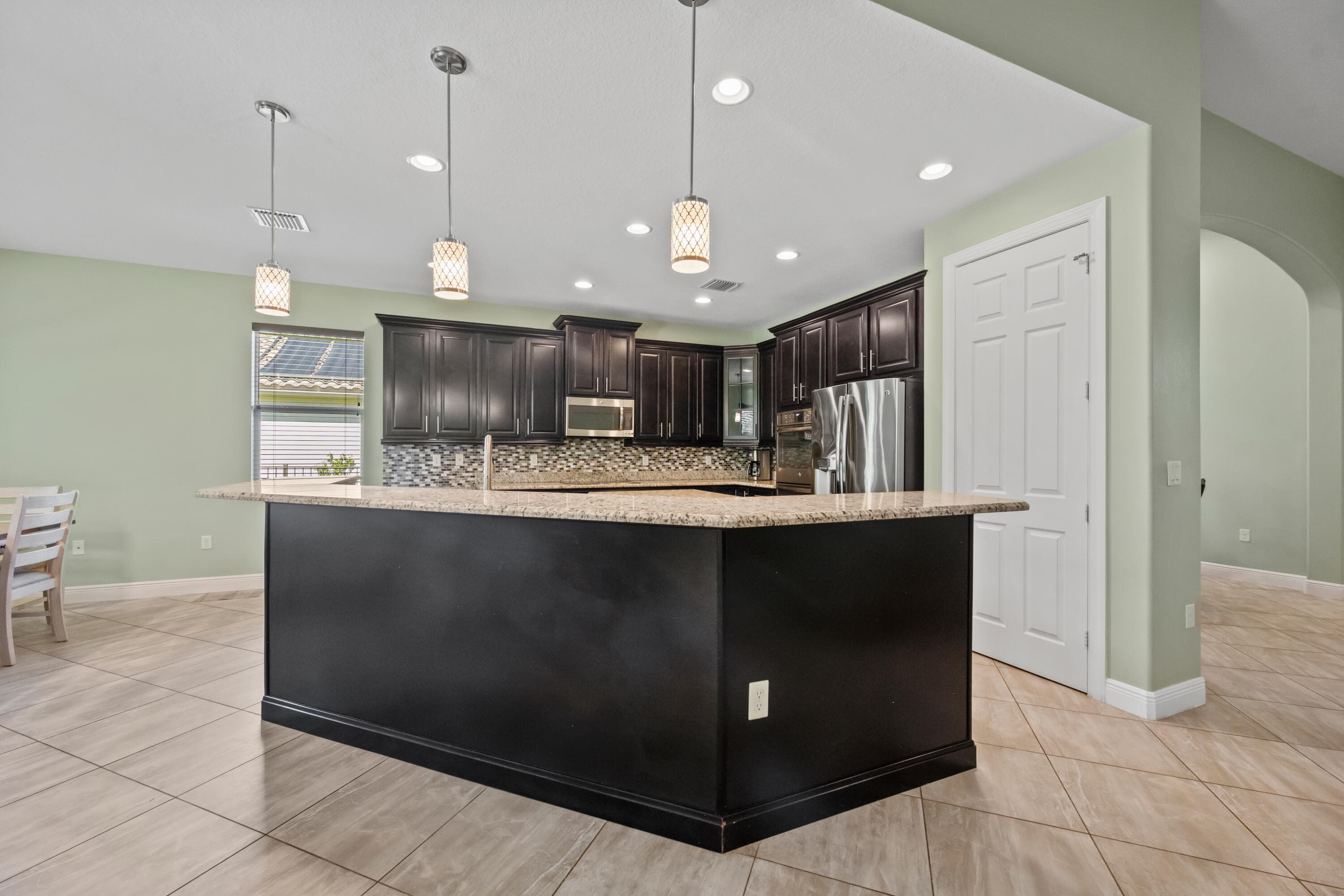 7589 Fieldstone Ranch Square, Vero Beach, FL 32967 — photo 15 of 34
