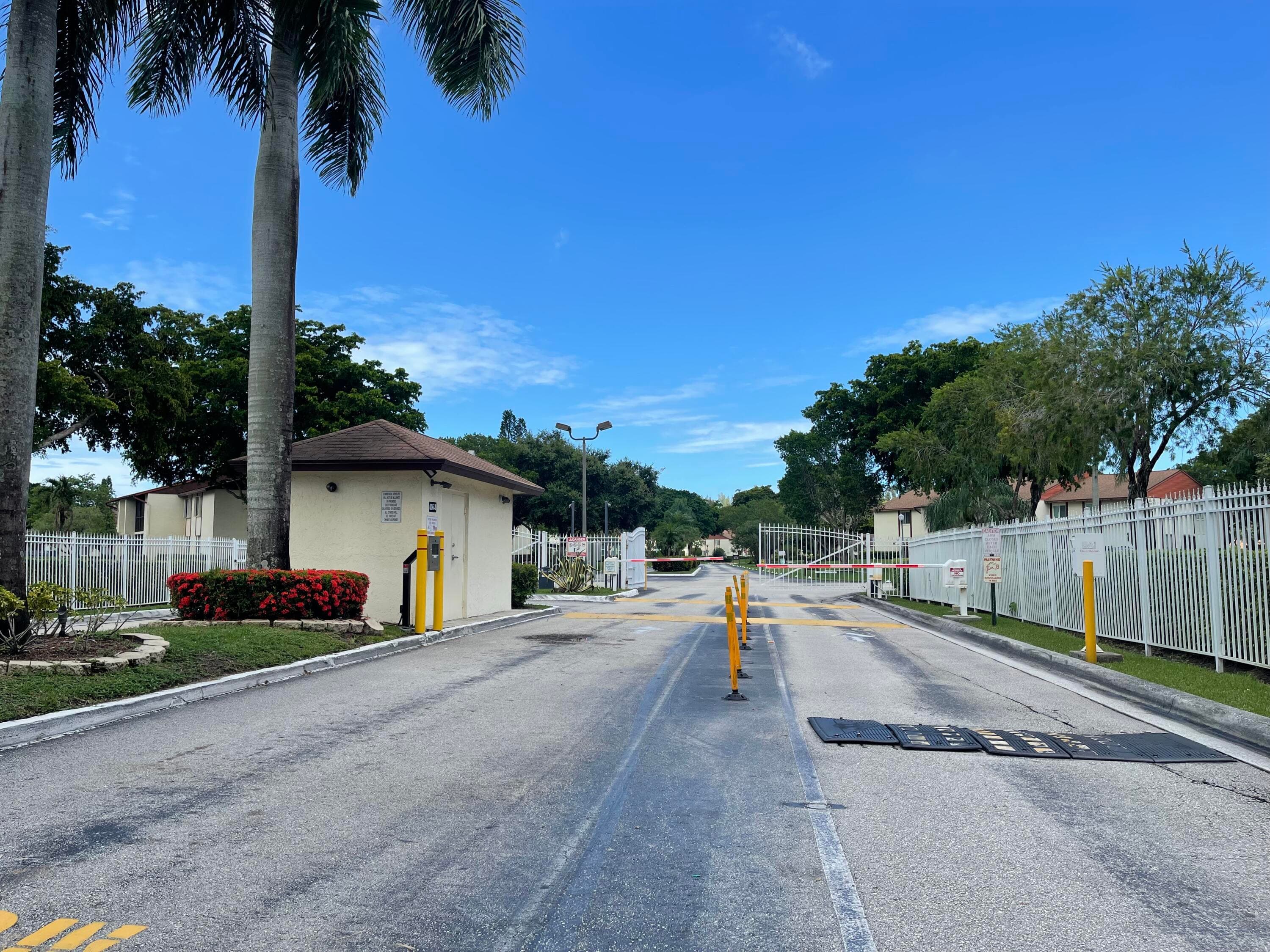 4857 Sable Pine Circle B1, West Palm Beach, FL 33417 — photo 4 of 54