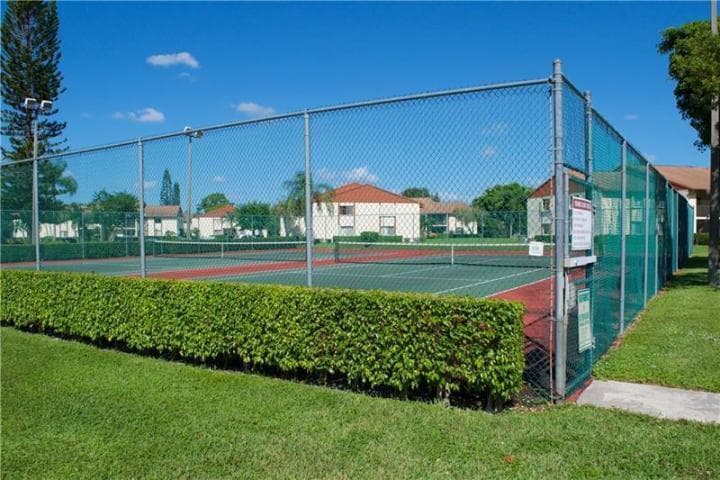 4857 Sable Pine Circle B1, West Palm Beach, FL 33417 — photo 11 of 54