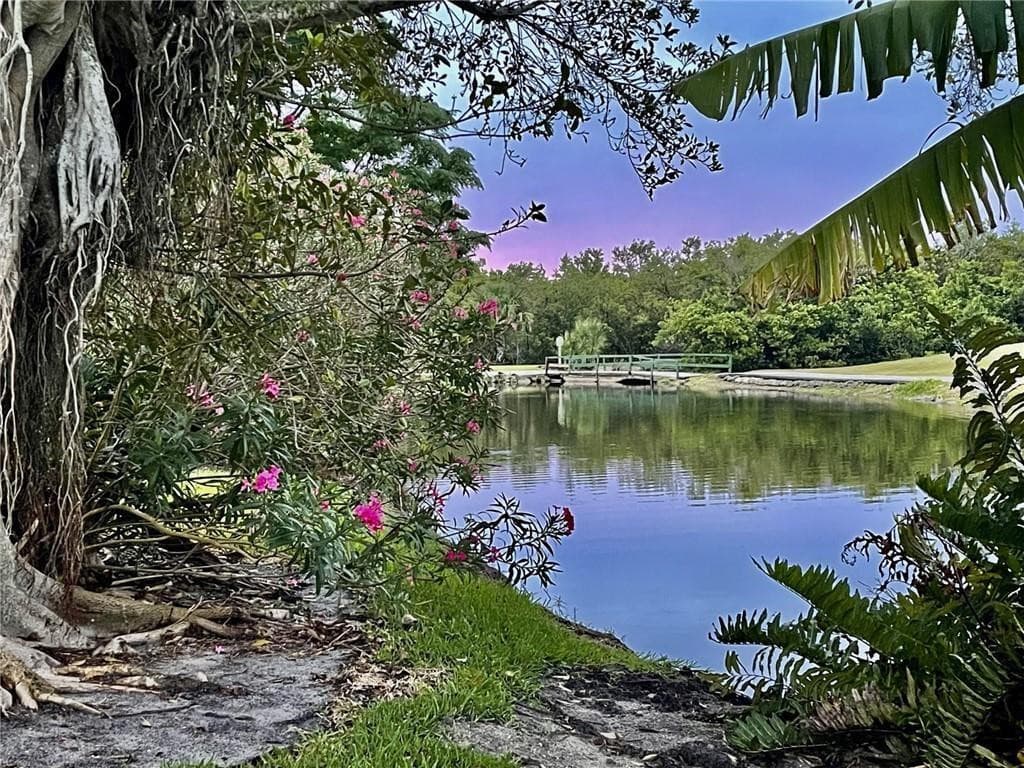 40 Vis Gdns Trail 201, Vero Beach, FL 32962 — photo 13 of 42