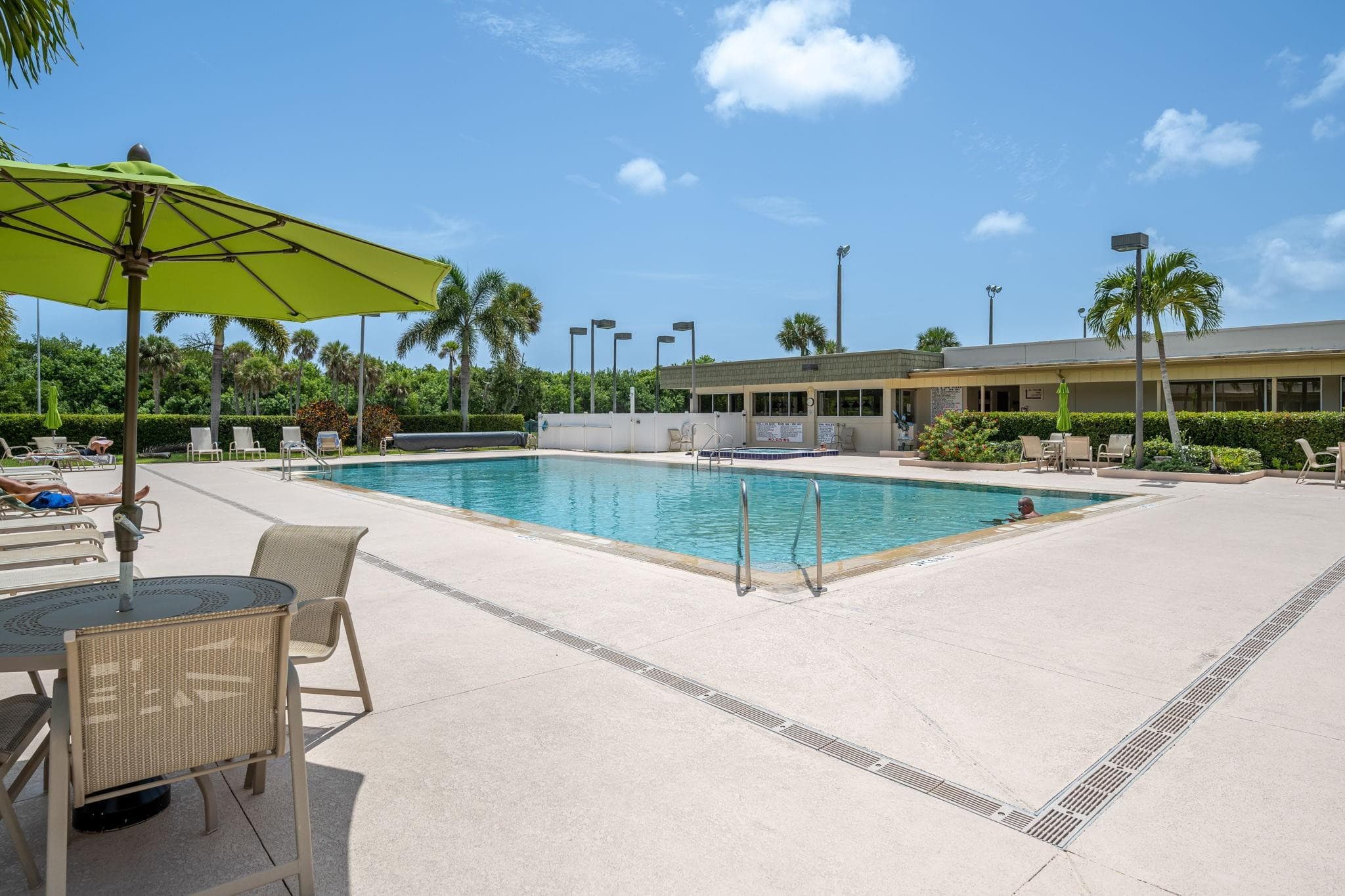 40 Vis Gdns Trail 201, Vero Beach, FL 32962 — photo 35 of 42