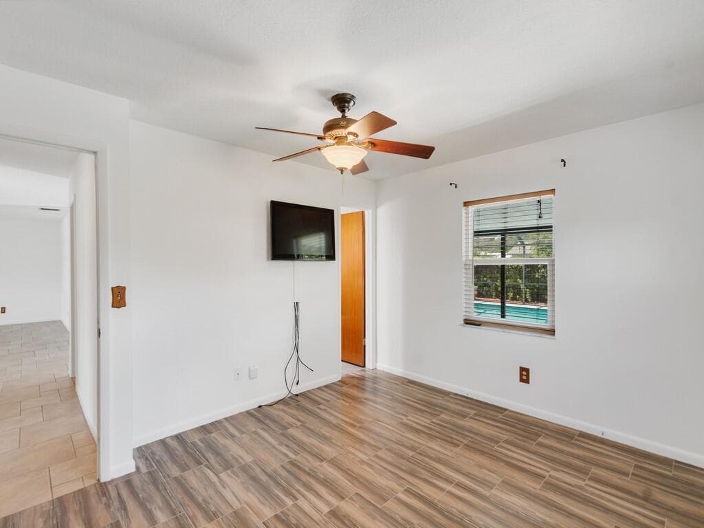 7503 Kenwood Road, Fort Pierce, FL 34951 — photo 9 of 43