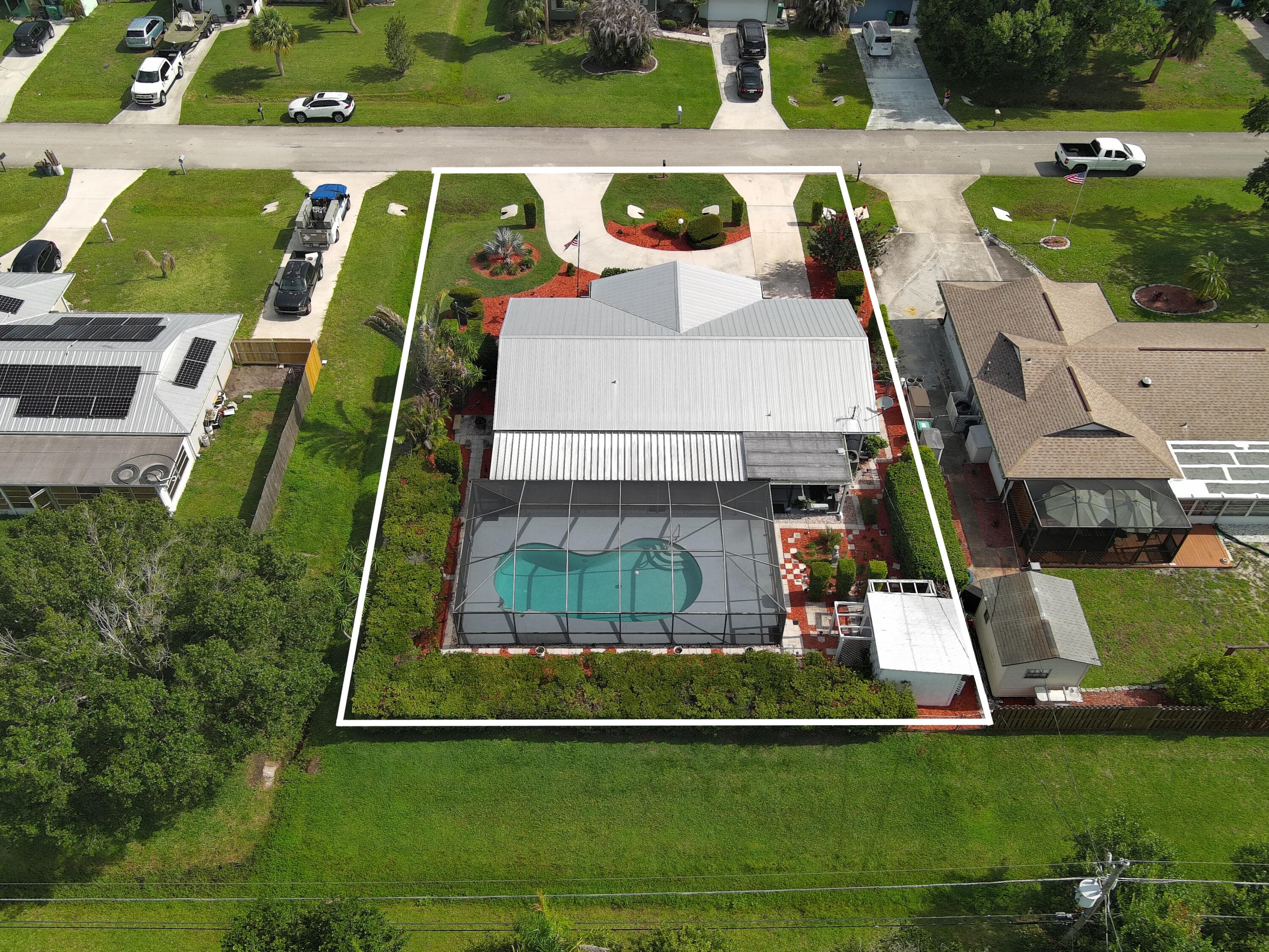 7503 Kenwood Road, Fort Pierce, FL 34951 — photo 5 of 43