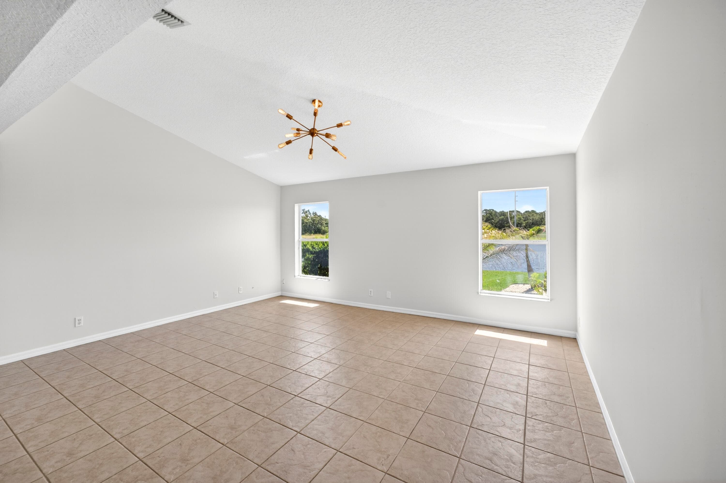 531 High Hawk Circle, Vero Beach, FL 32962 — photo 13 of 33