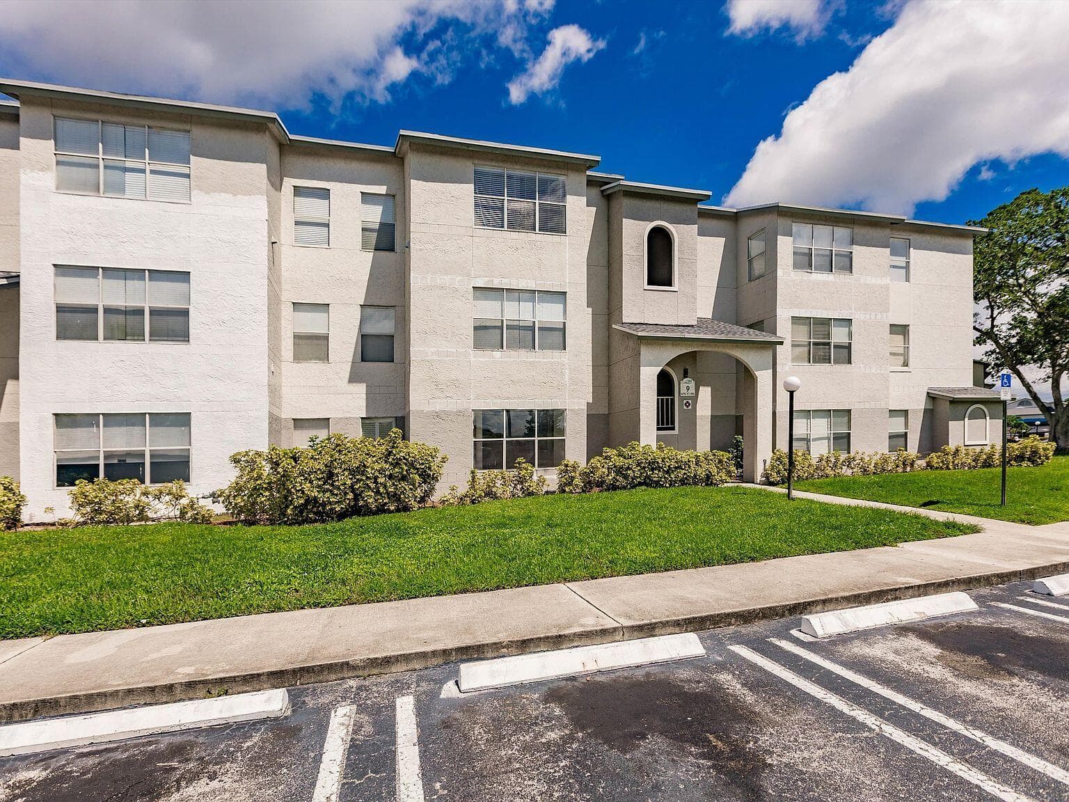 1401 Village Boulevard 1626, West Palm Beach, FL 33409 — photo 1 of 10