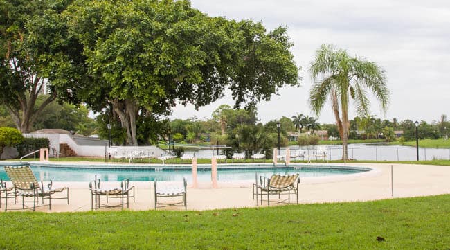 149 West Court, Royal Palm Beach, FL 33411 — photo 9 of 11