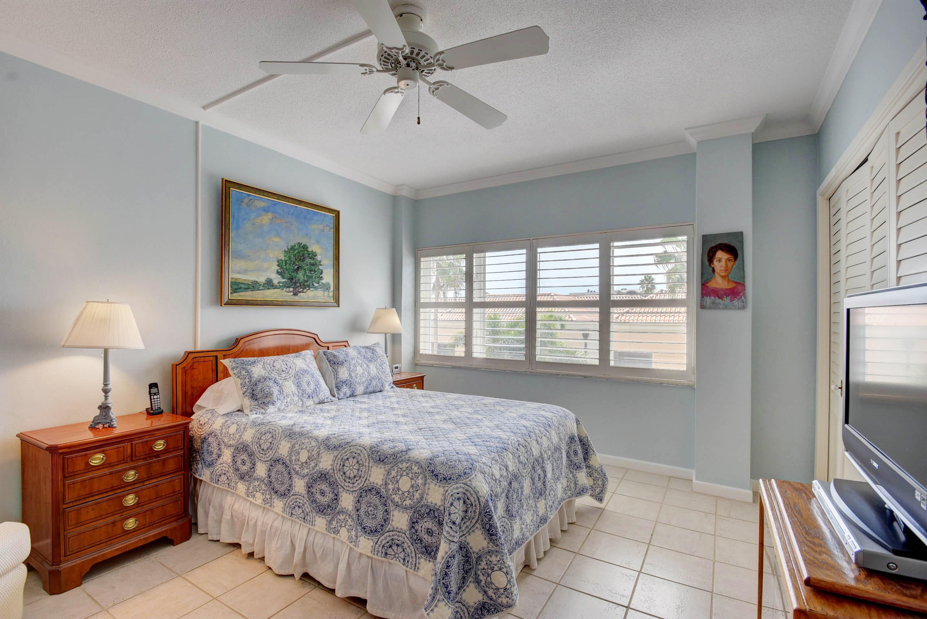 250 Bradley Place 408, Palm Beach, FL 33480 — photo 9 of 16