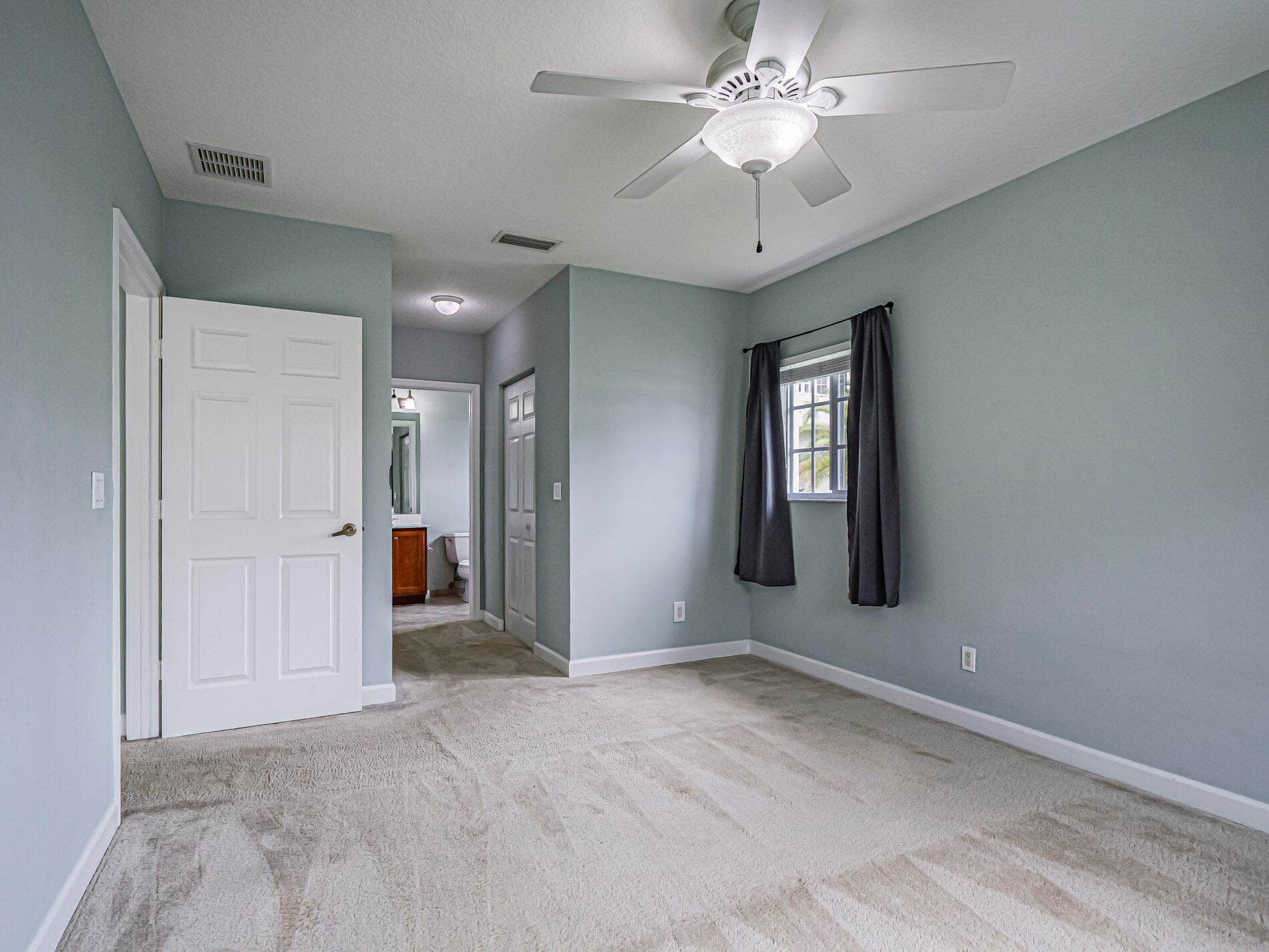 524 7th Square 101, Vero Beach, FL 32962 — photo 16 of 33