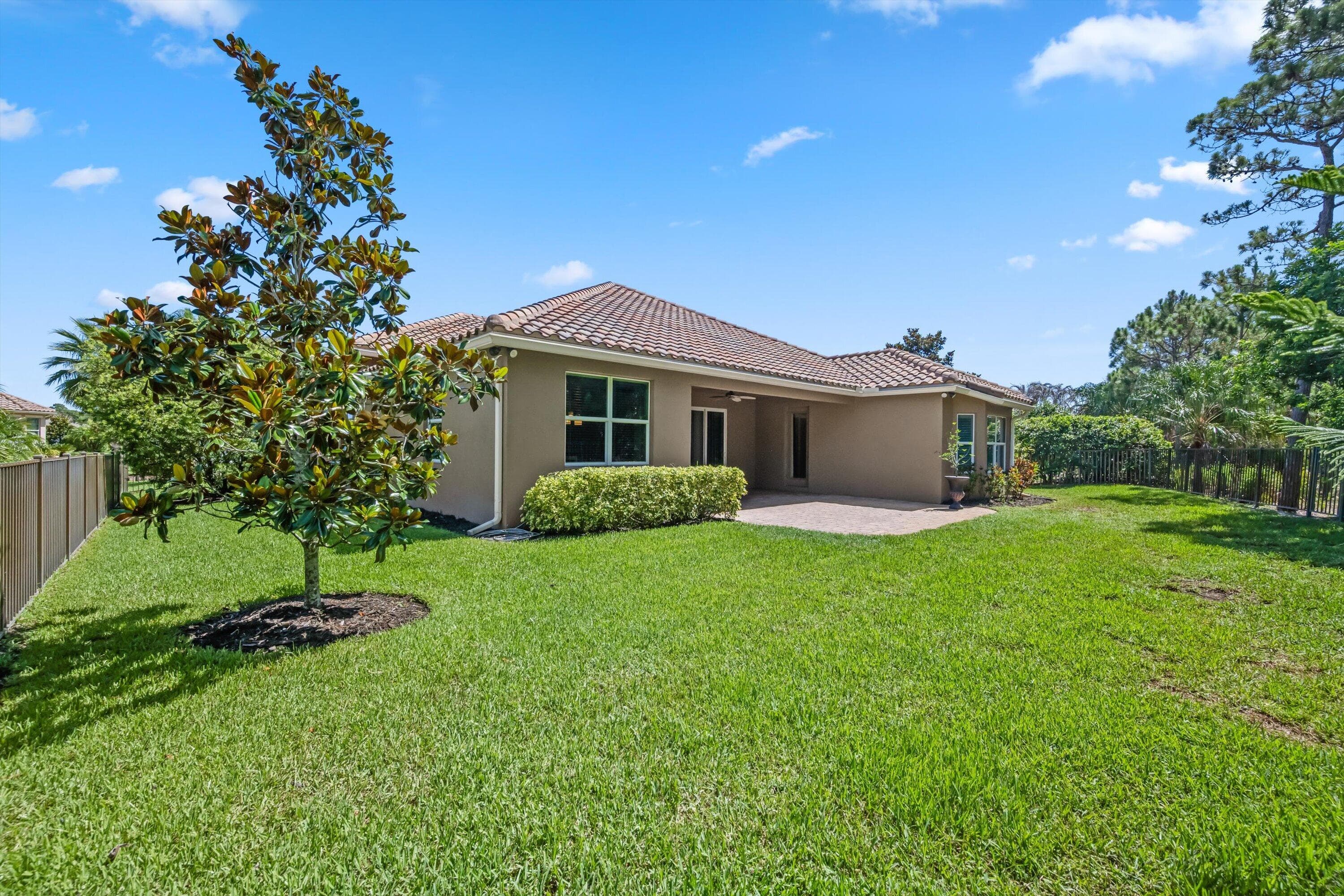 7589 Fieldstone Ranch Square, Vero Beach, FL 32967 — photo 33 of 34