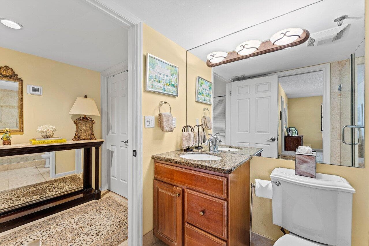 372 Golfview Road 101, North Palm Beach, FL 33408 — photo 25 of 32