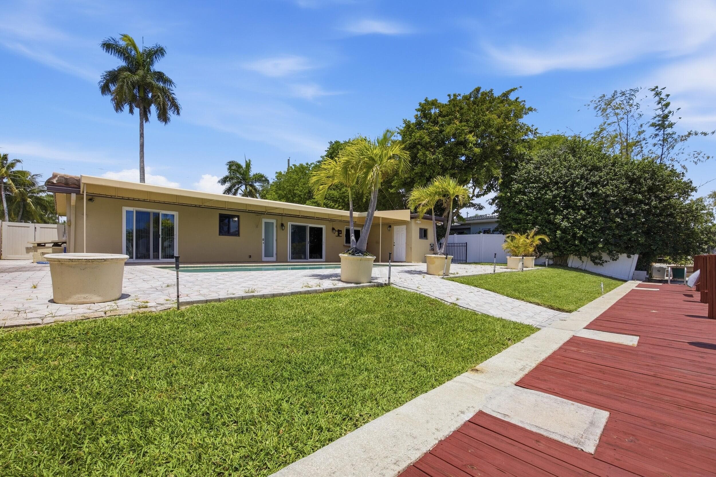 730 SE 3rd Terrace, Pompano Beach, FL 33060 — photo 16 of 37