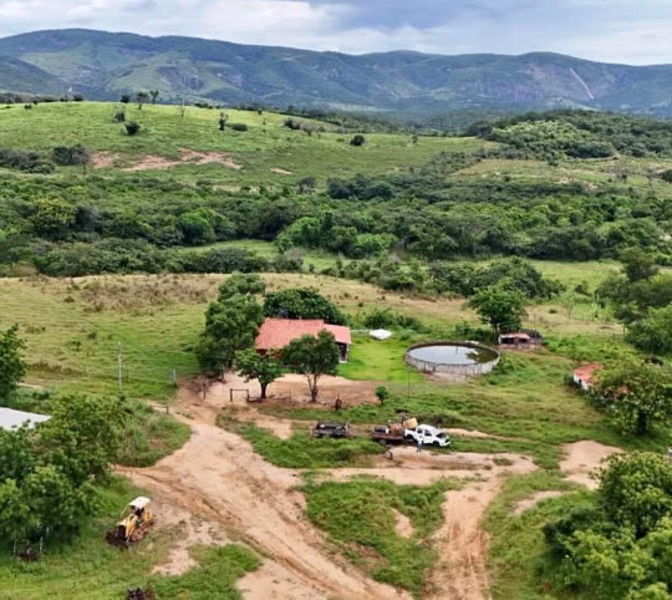 01 Estrada Itinga — photo 1 of 10