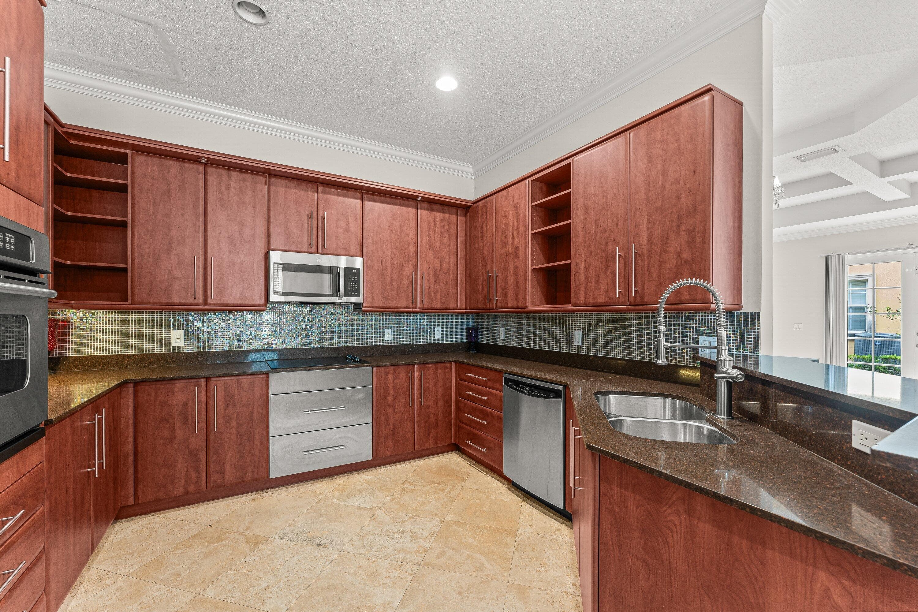 210 NE 69th Circle, Boca Raton, FL 33487 — photo 5 of 61