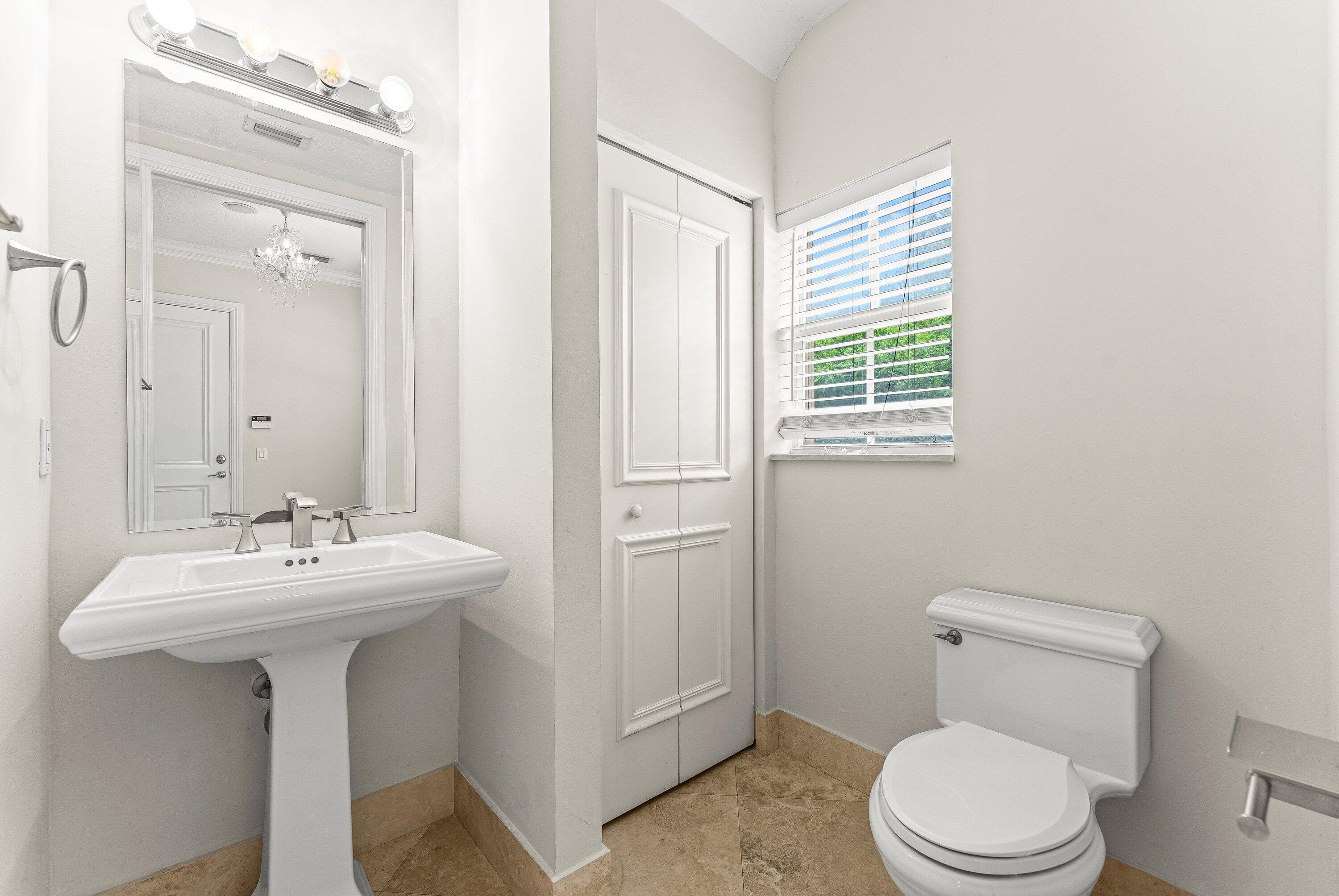 210 NE 69th Circle, Boca Raton, FL 33487 — photo 14 of 61