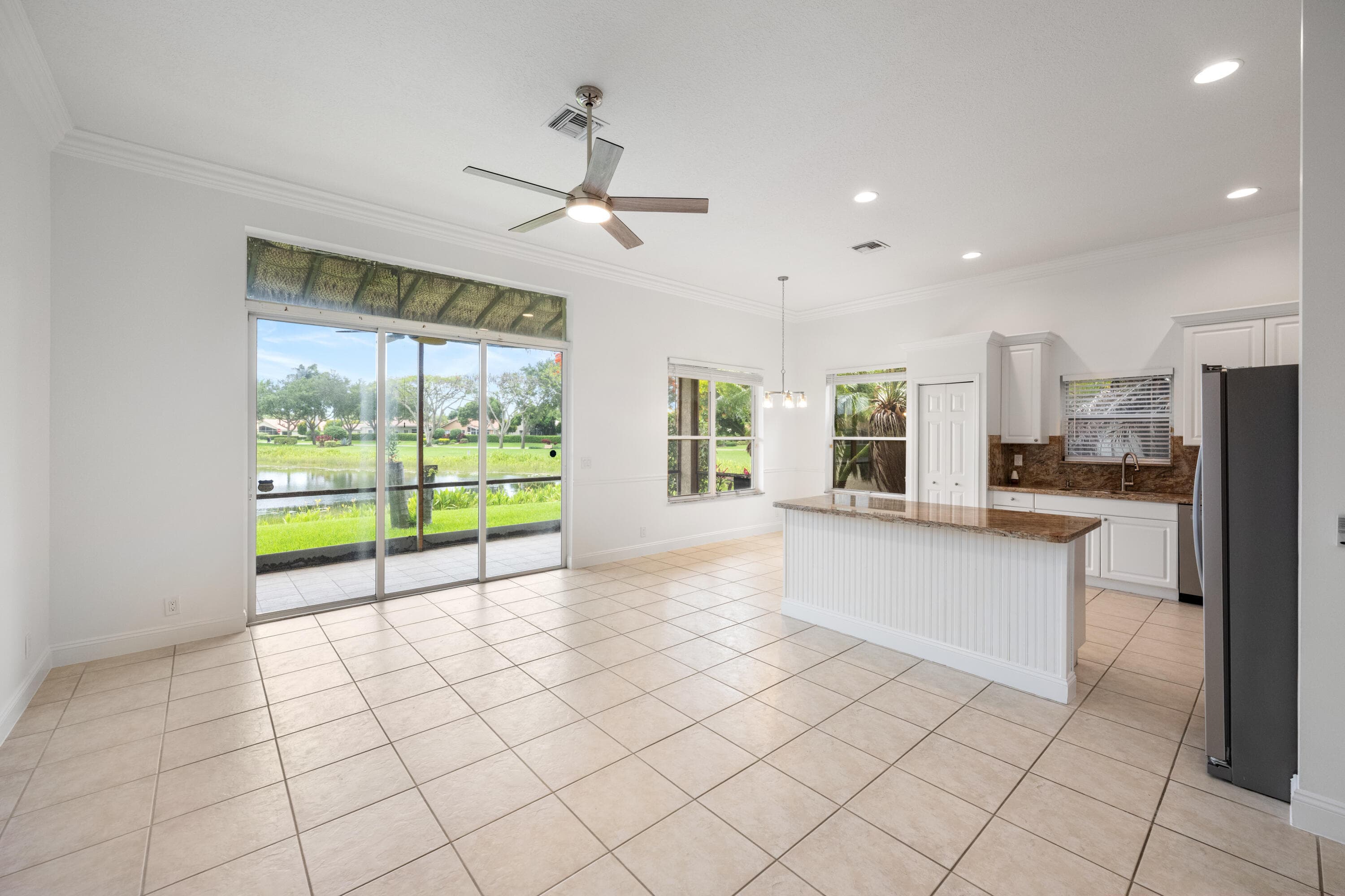 13850 Vía Vittoria, Delray Beach, FL 33446 — photo 7 of 19